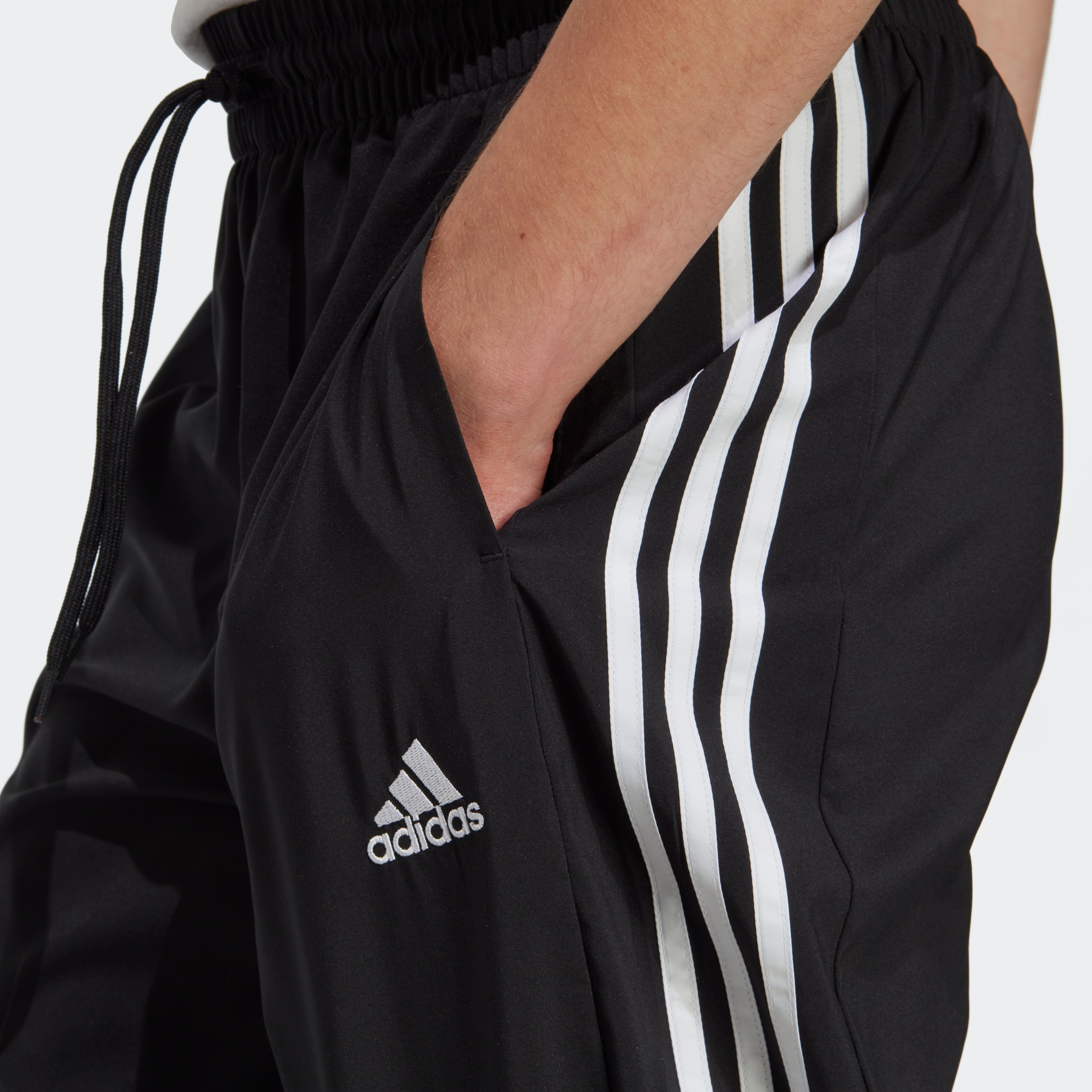 adidas Sportswear Sporthose »AEROREADY ESSENTIALS ELASTIC CUFF WOVEN  3STREIFEN HOSE«, (1 tlg.) online shoppen | Jelmoli-Versand