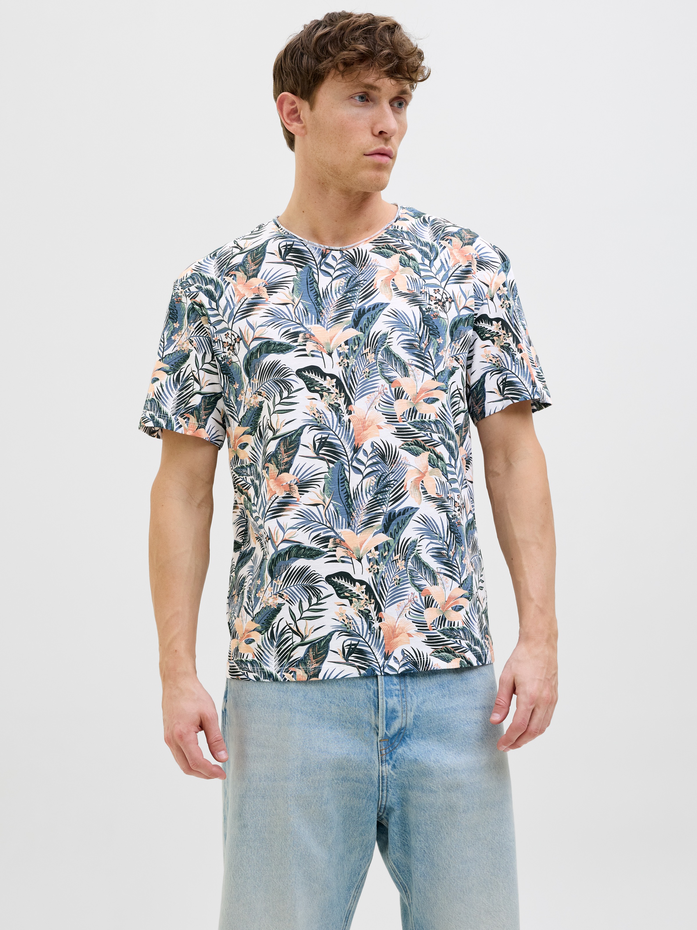 Jack & Jones Rundhalsshirt »JJEBRYAN AOP TEE S/S O-NECK NOOS« mit All-Over Print