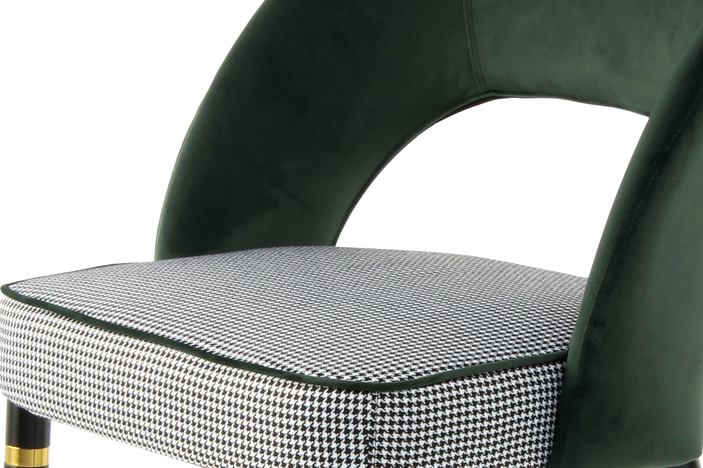 Kayoom Polsterstuhl »Stuhl Courtney 525 2er-Set, 2er-Set Stühle, komfortables Sitzgefühl«, (Set), 2 St., samtweicher Bezug, modern, weicher Stoffbezug