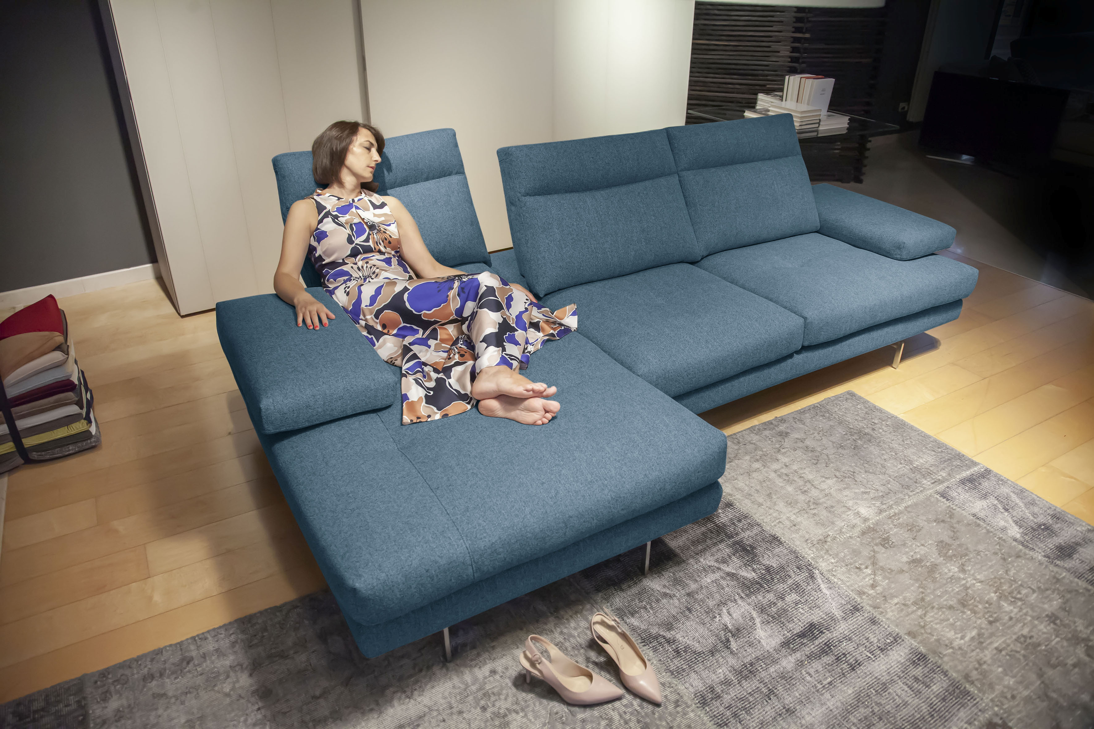 CALIA ITALIA Ecksofa "Toby Wing, B/T: 288/153 cm, Designsofa mit hohem Sitzkomfort, L-Form" inklusive Sitztiefenverstellung, Füsse in chrom glänzend