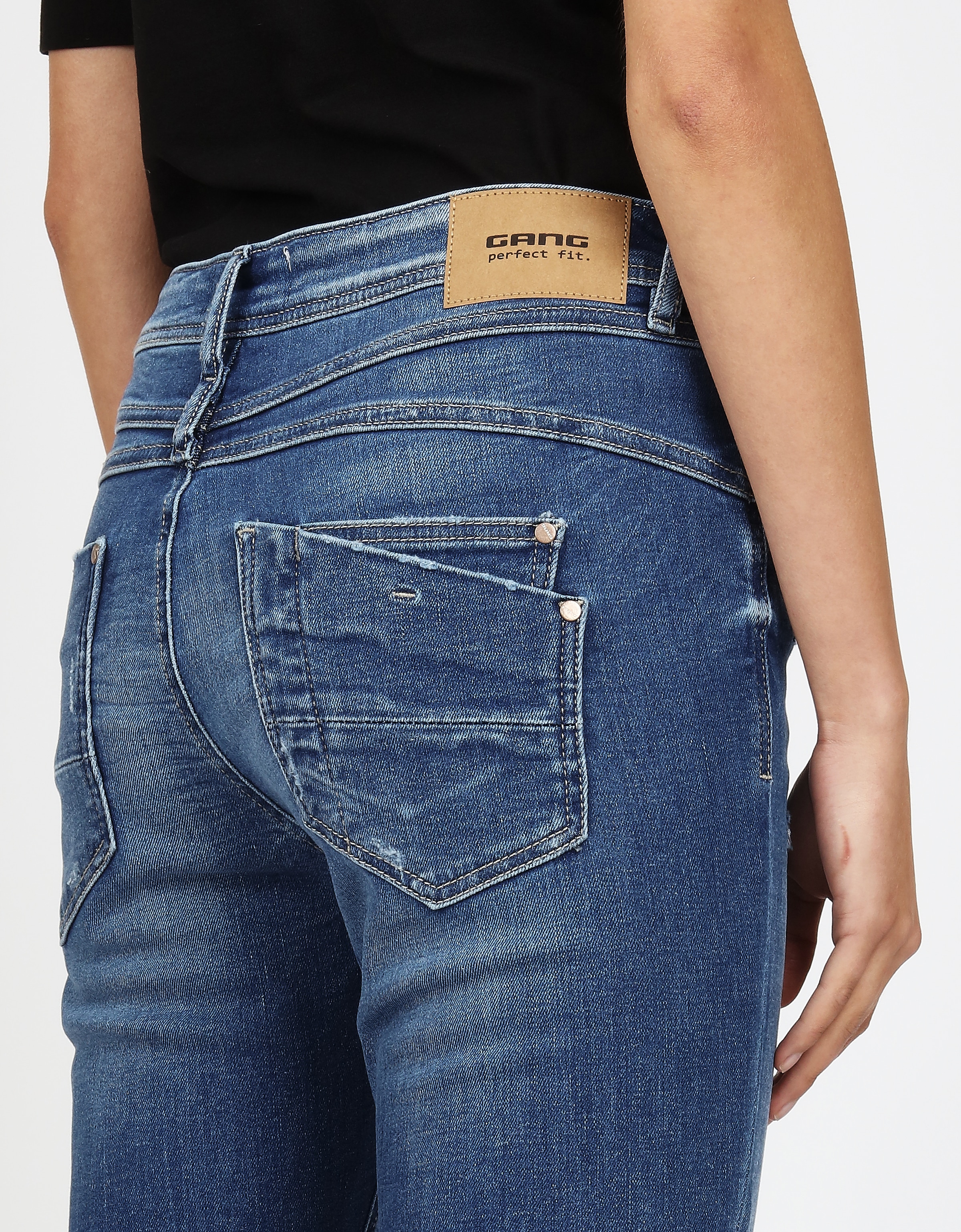 GANG Relax-fit-Jeans »94AMELIE«, mit Used-Effekten