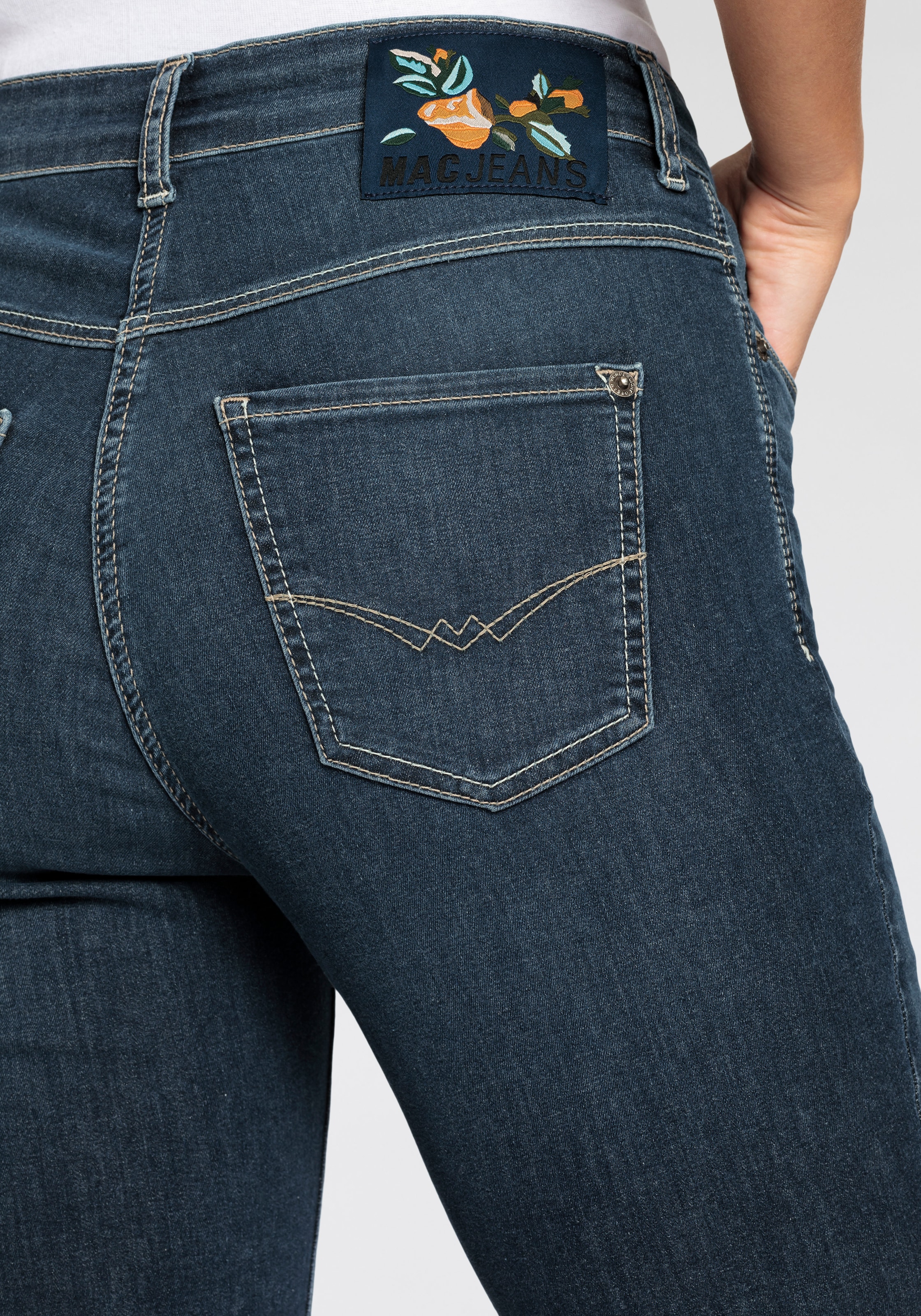 MAC Caprijeans »Dream-Sum«, Bequemer Sitz mit krempelbarem Saum