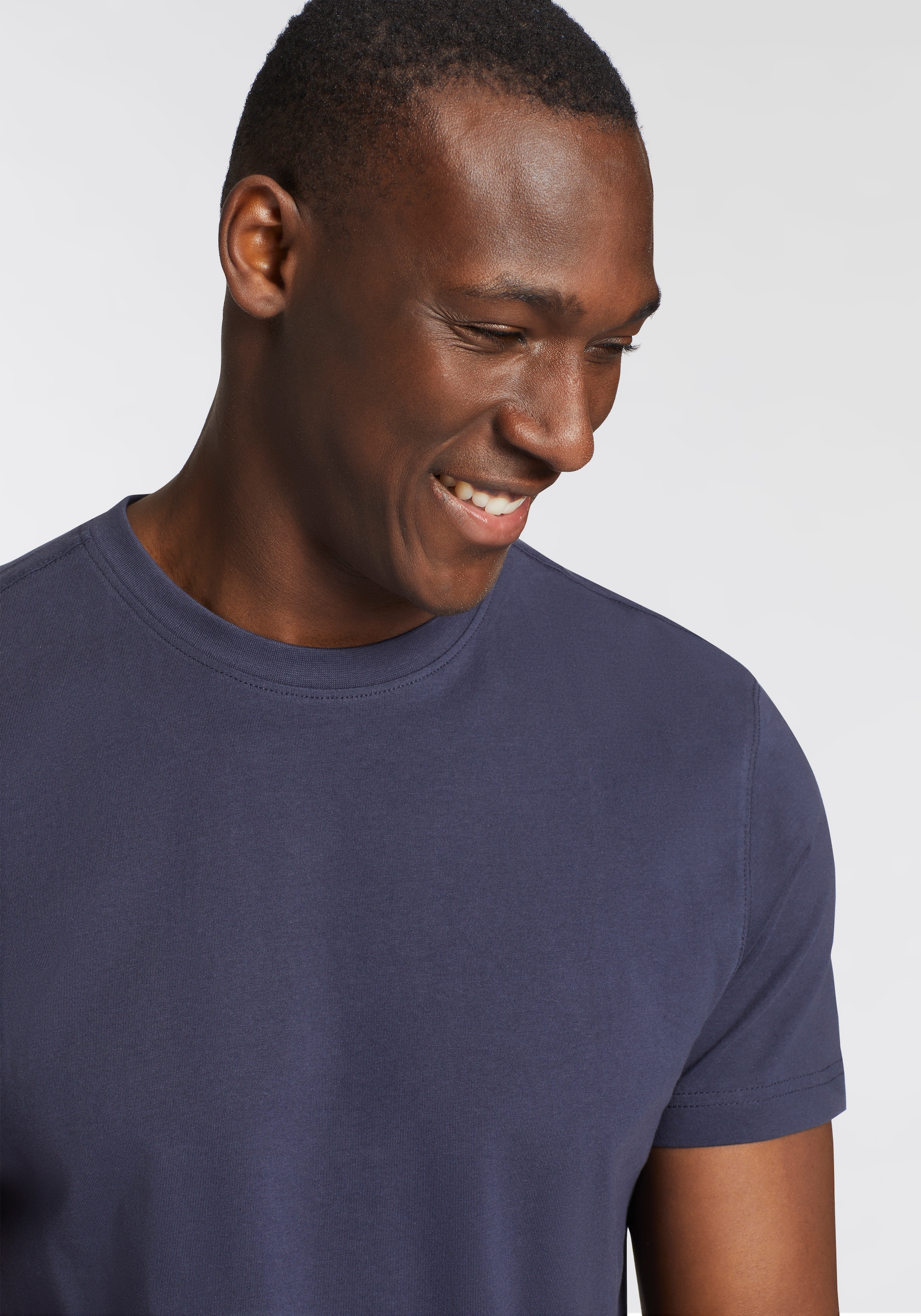 Man's World T-Shirt »neue Farben!«, (3er-Pack), Kurzarm, unifarben, Rundhals, aus Baumwolle