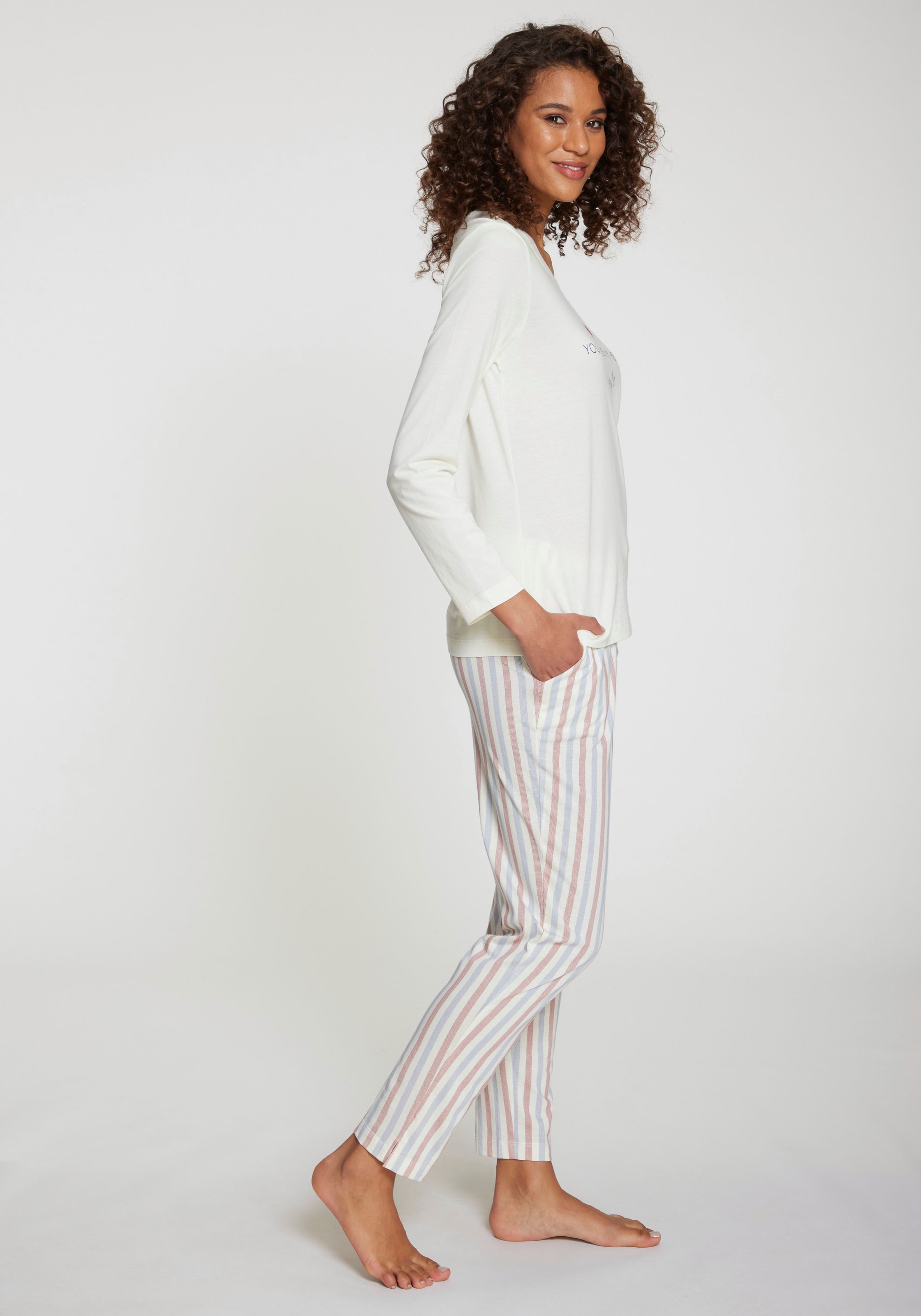 Vivance Dreams Pyjama, (2 tlg.), mit süssem Schrift-Aufdruck