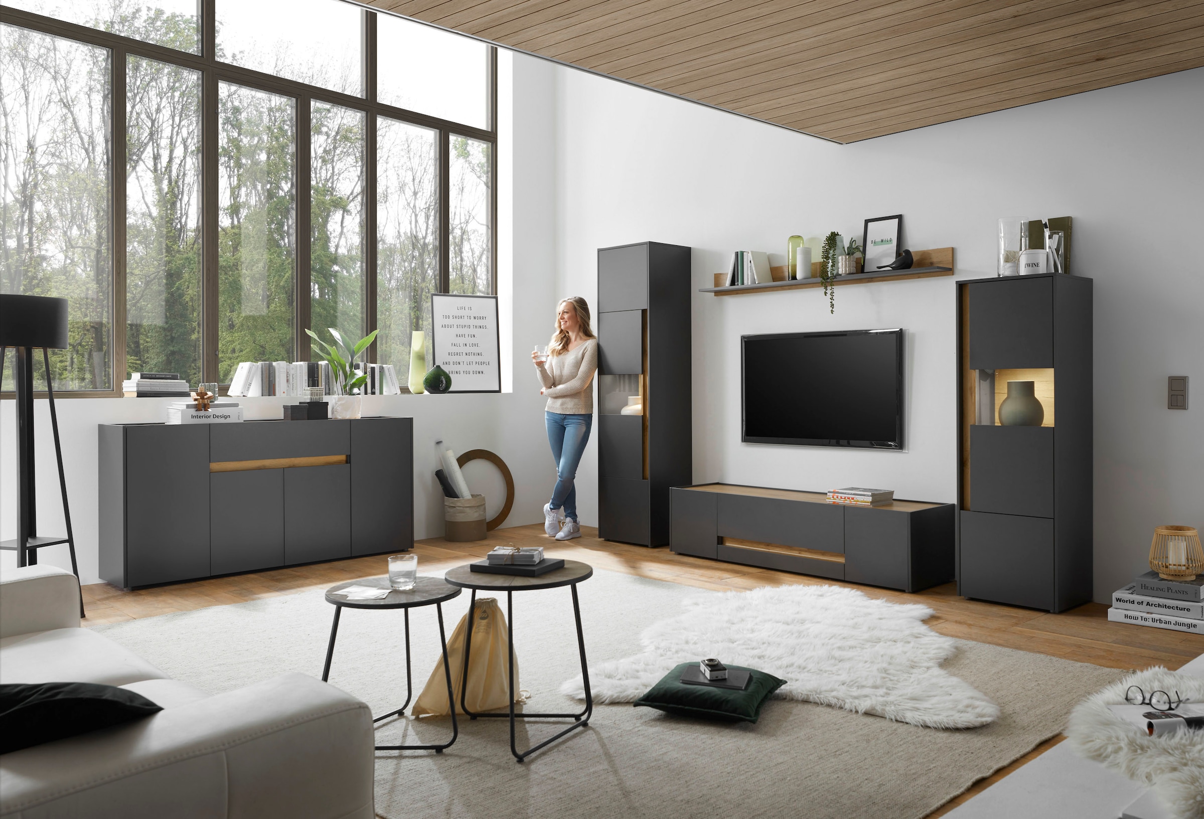 INOSIGN Wohnwand »City/Giron, moderne Anbauwand, Komplettset in vielen Farben verfügbar«, (Set, 4 St.), enthält zwei Vitrinen, ein Lowboard & ein Wandboard
