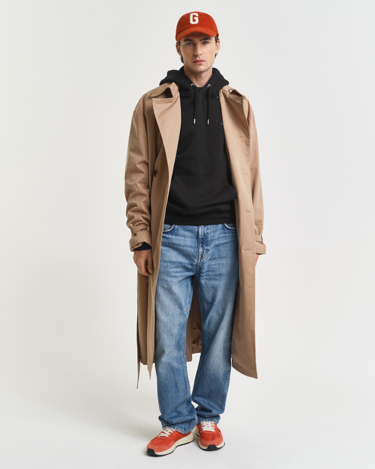 Gant Hoodie »REG SHIELD HOODIE«, mit Logostickerei auf der Brust
