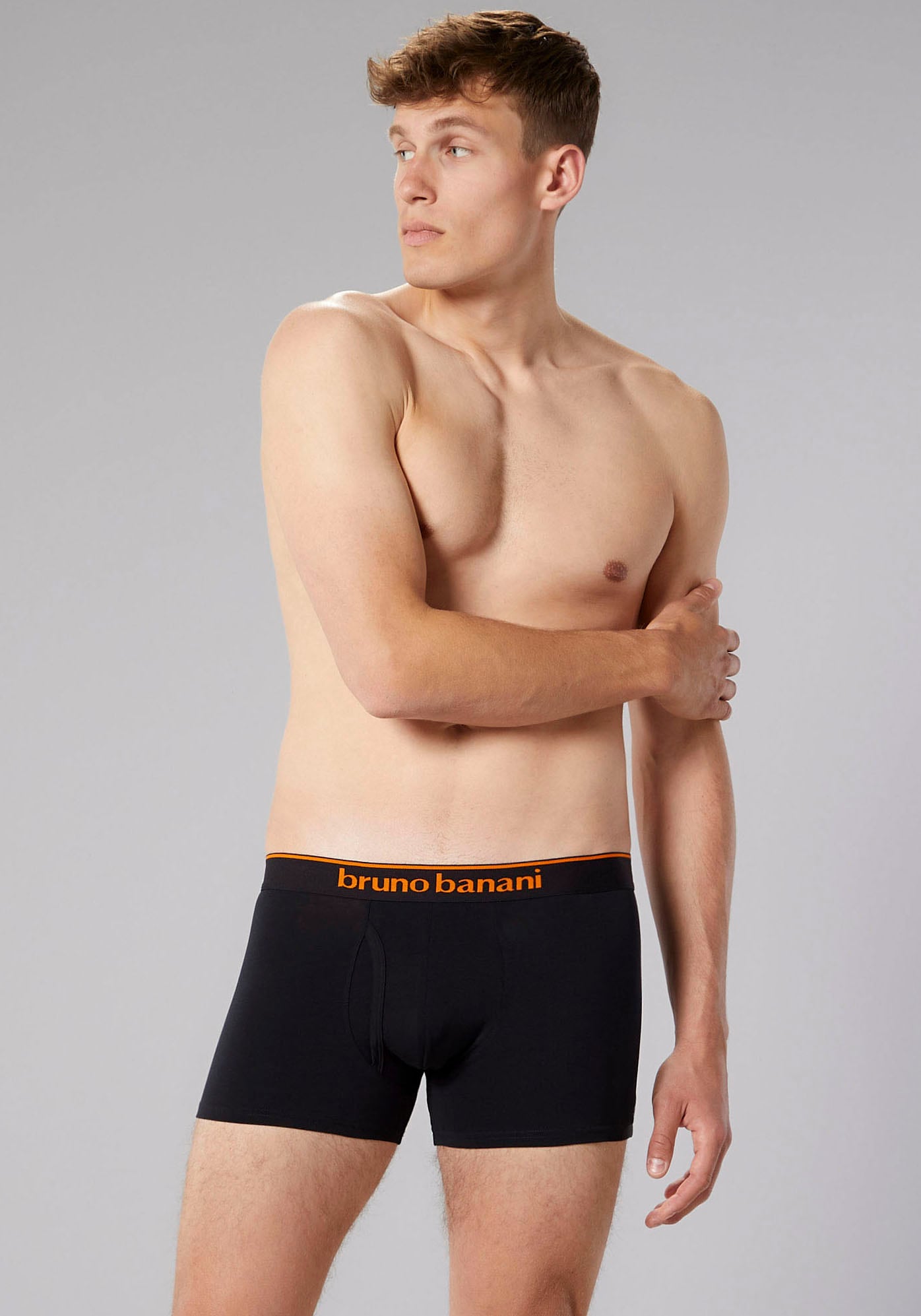 Bruno Banani Boxershorts »Short 2Pack Quick Access«, (2er Pack), Kontrastfarbene Details