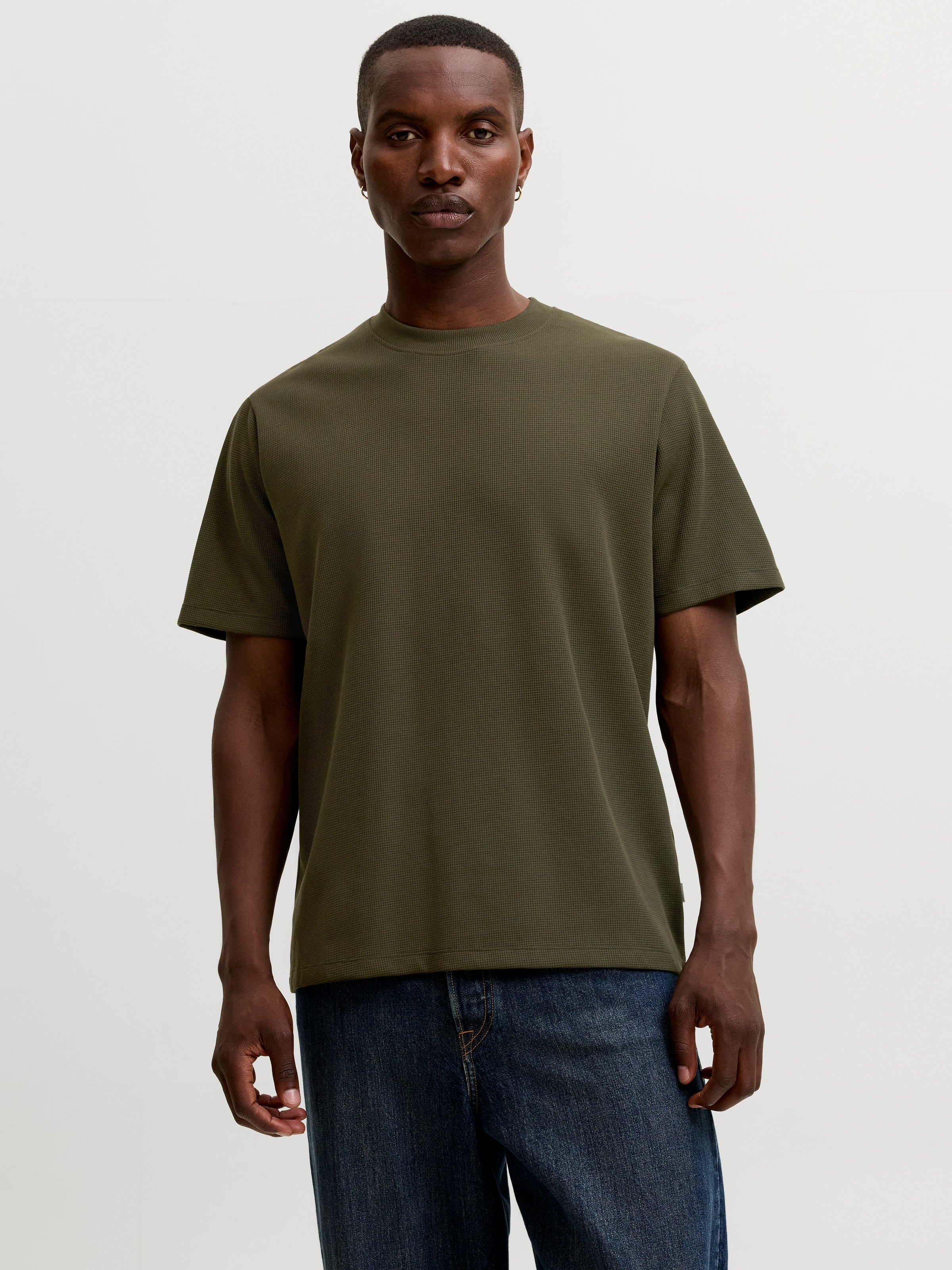 Jack & Jones Rundhalsshirt "JJEAUSTIN TEE SS NOOS" Materialmix, relaxed fit