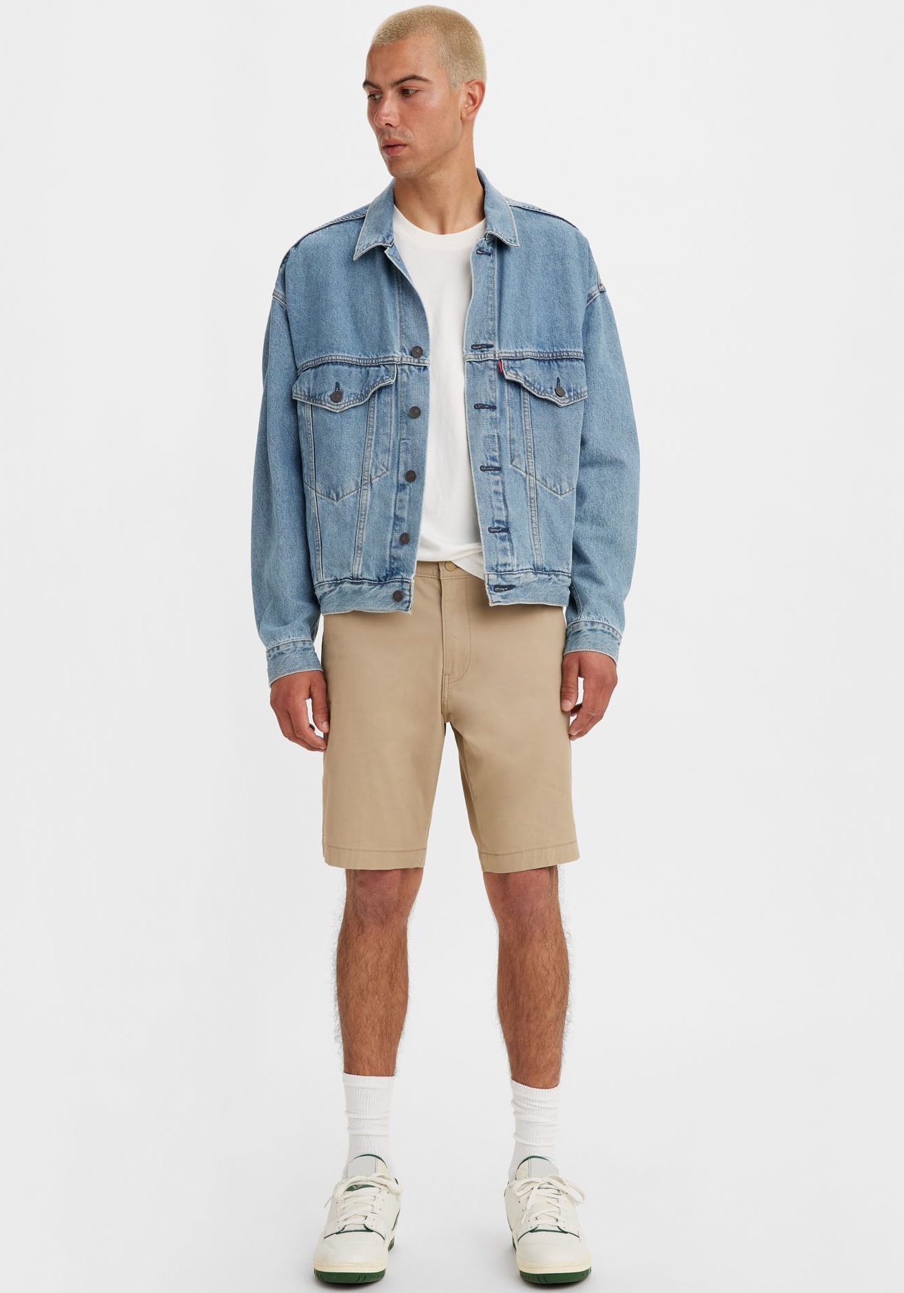 Levi's® Chinoshorts »XX CHINO SHORT II« Sommerhose mit Logobadge