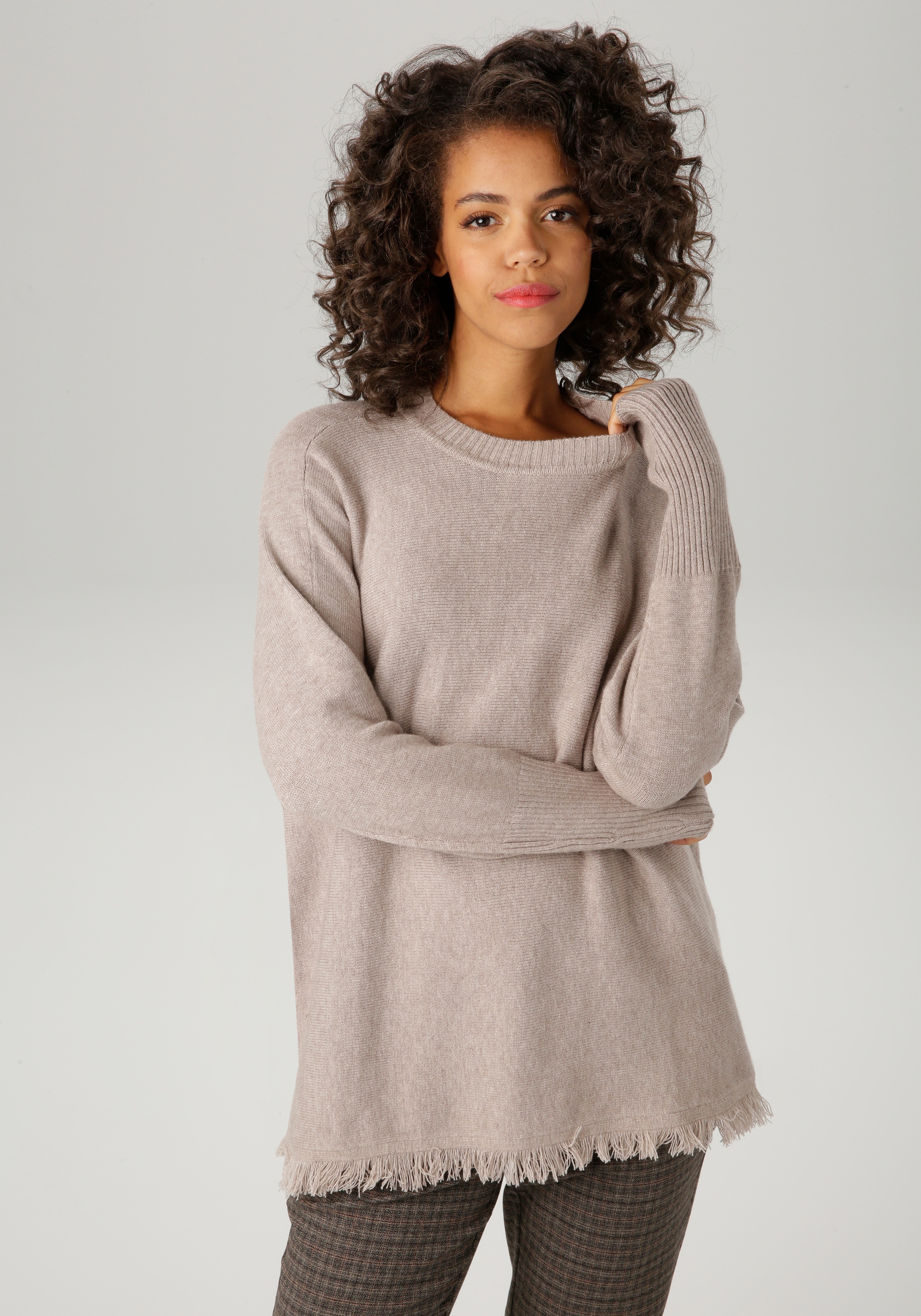 Aniston CASUAL Strickpullover mit eingestricktem Stern im Rücken