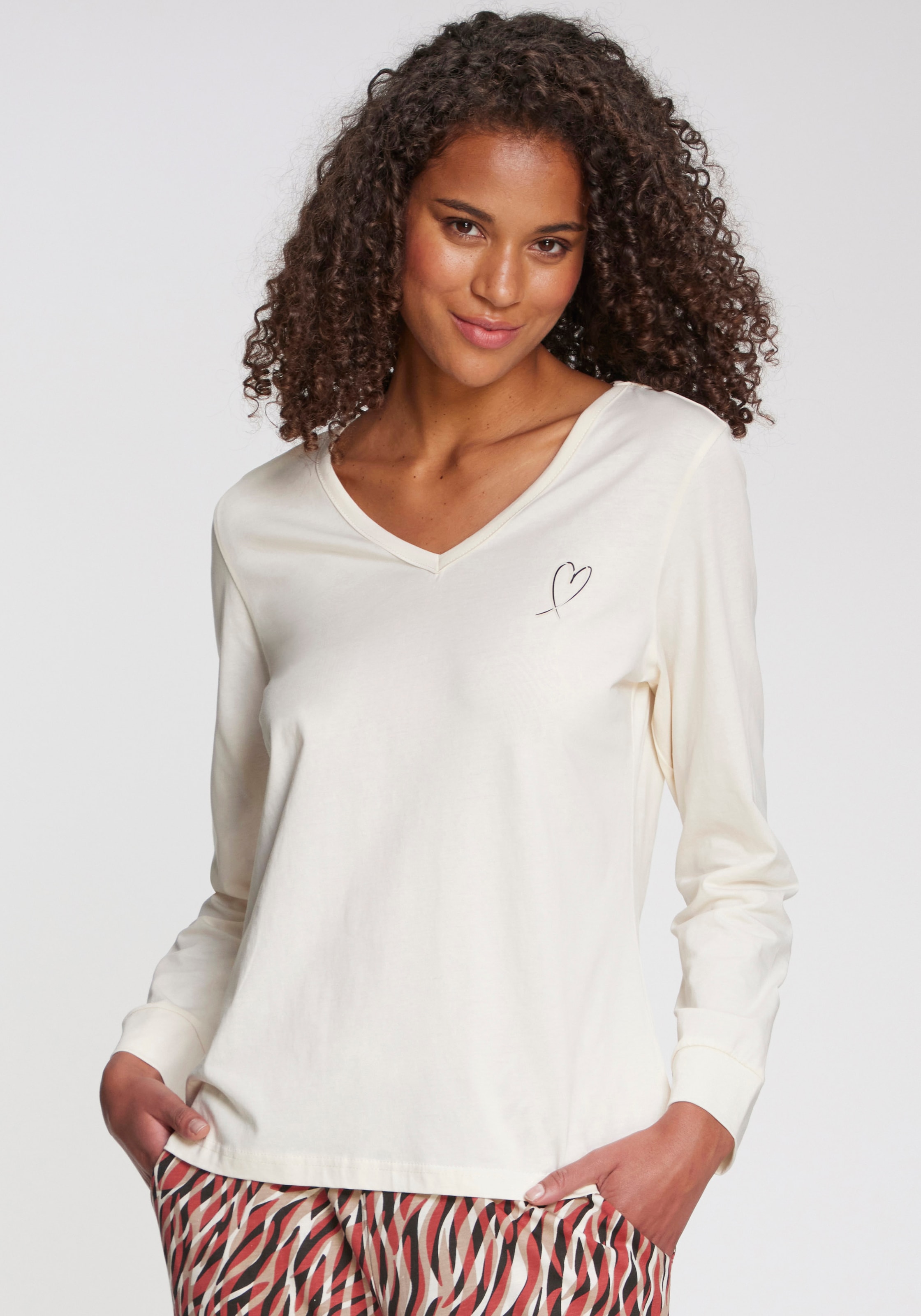 Vivance Dreams Pyjamaoberteil mit kleinem Herzprint