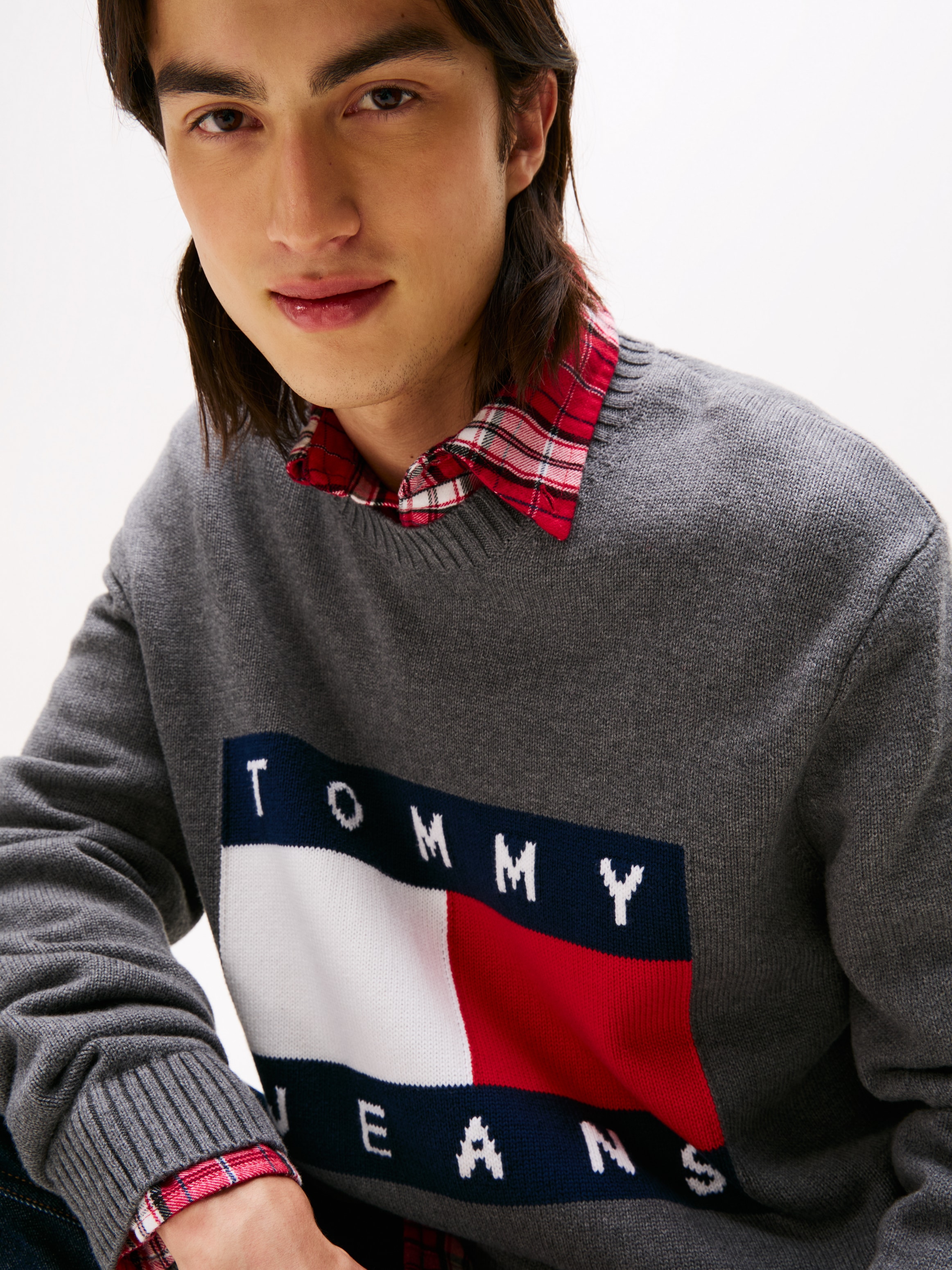 Tommy Jeans Strickpullover »TJM MELANGE FLAG SWEATER«, Regular Fit, Rundhals Retro Flag Classic