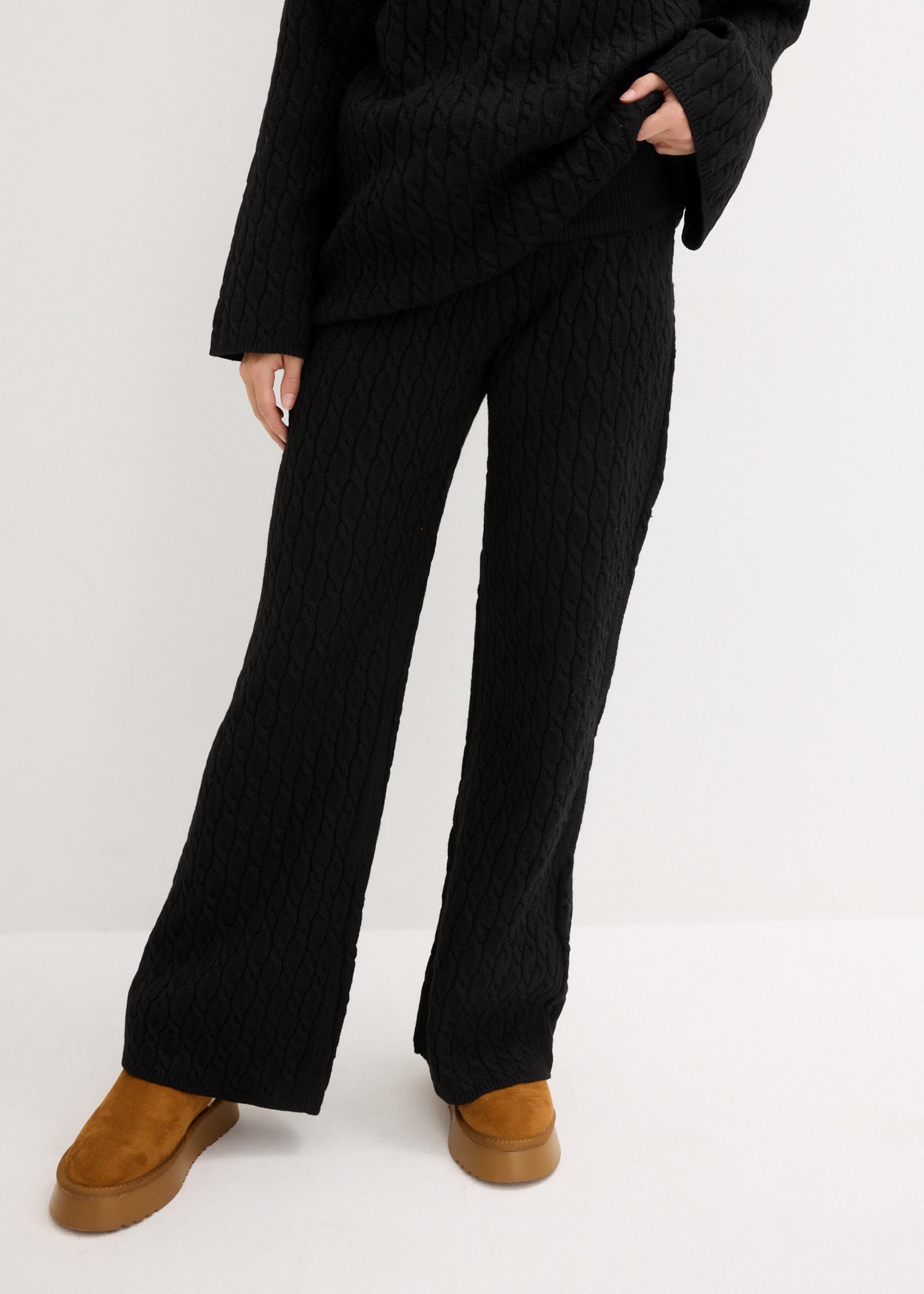 bonprix Stoffhose »Strickhose mit Zopfmuster« mit Zopfmuster