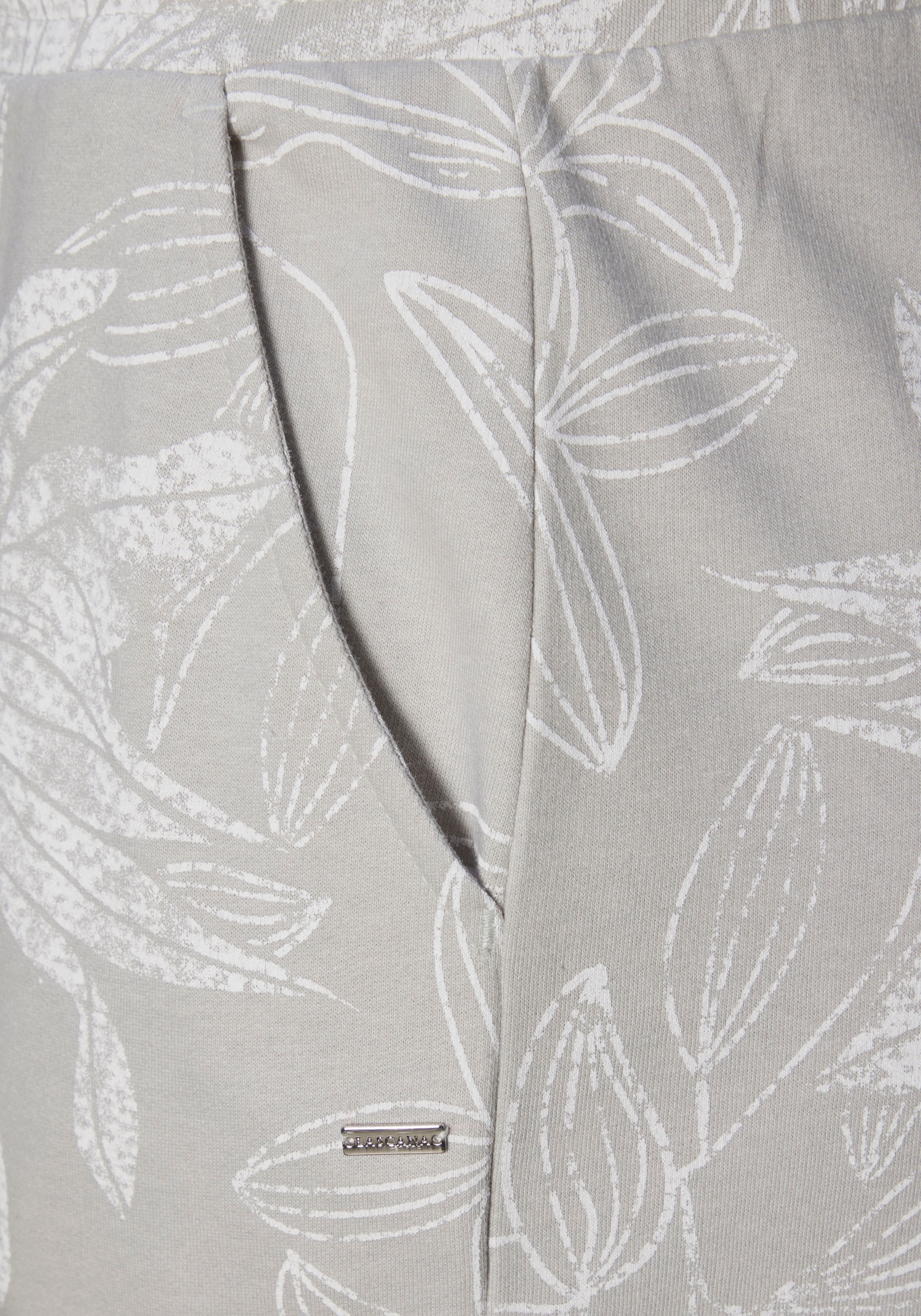 LASCANA Loungehose, mit floralem Alloverdruck, Loungewear