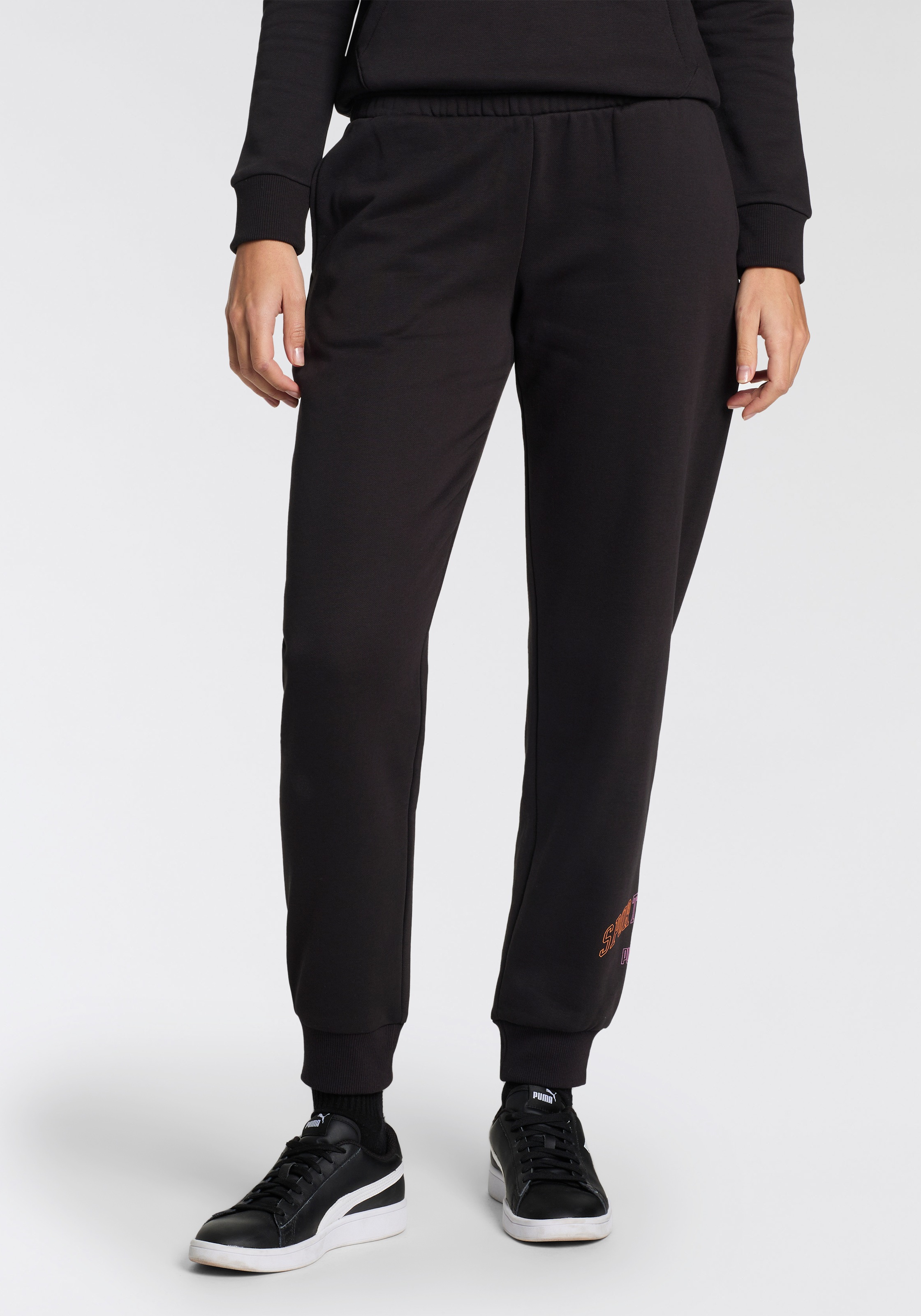 PUMA Jogginghose »ESS+ LOGO LAB PANTS FL« mit Eingrifftaschen, mit WarmCELL Technologie, elastischer Bund