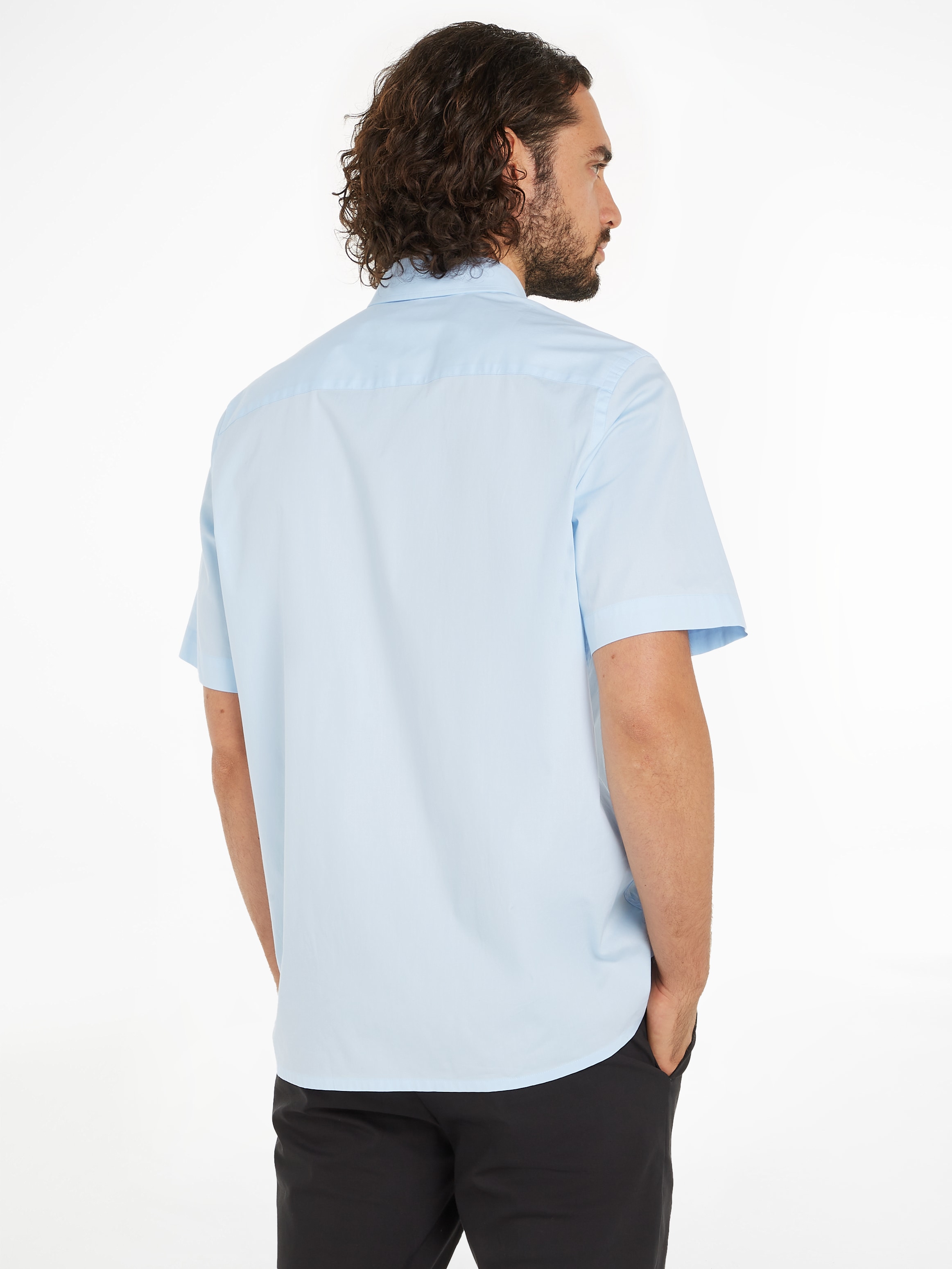 Calvin Klein Kurzarmhemd, mit Calvin Klein Logo auf der Brust