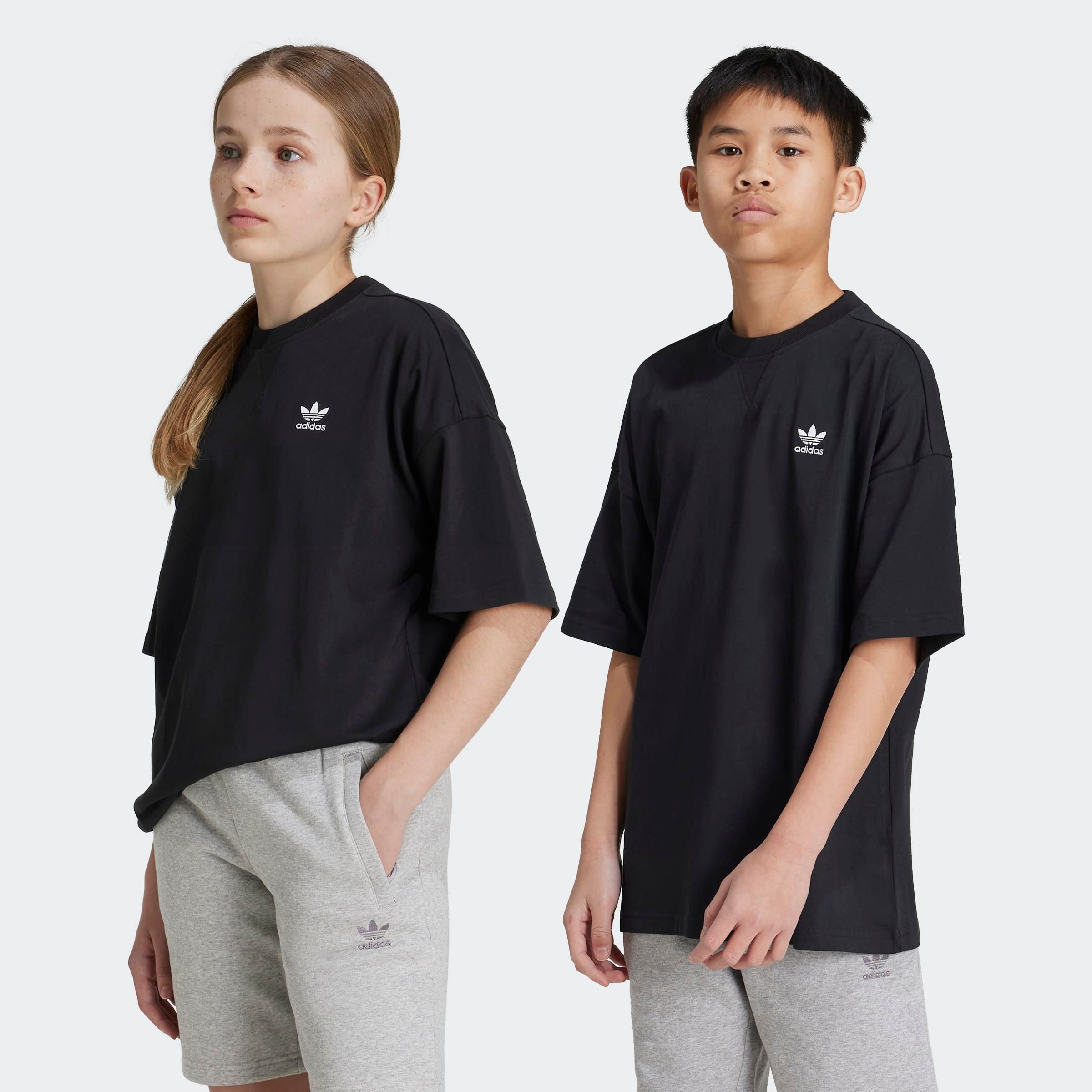 adidas Originals T-Shirt »TEE« lockere Passform, für Kinder, mit aufgesticktem Trefoil Logo