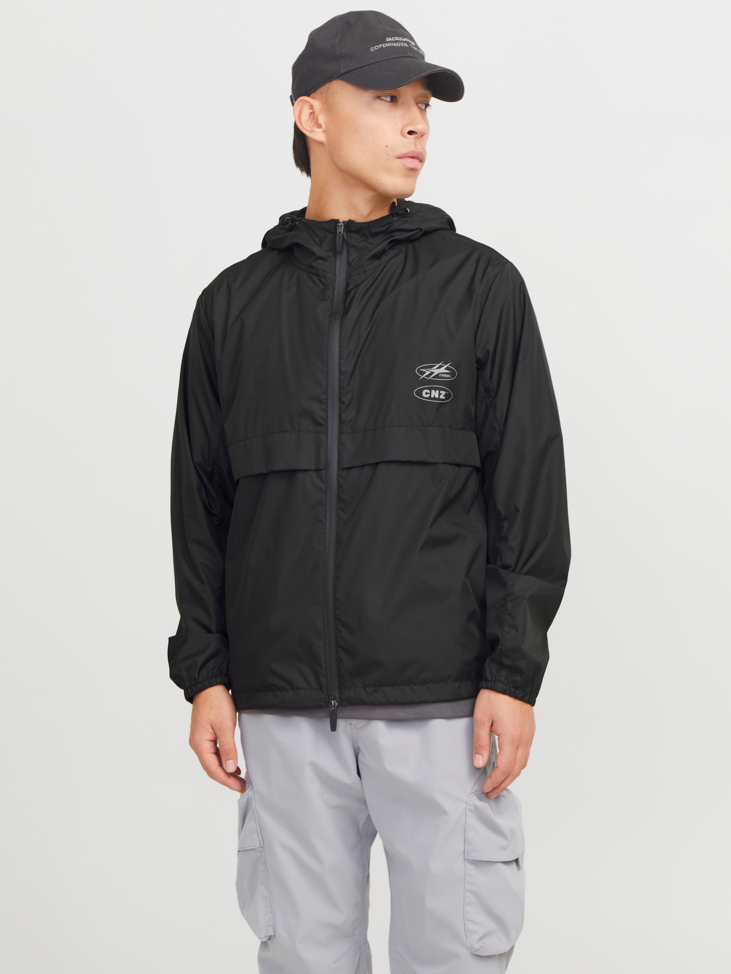 Jack & Jones Windbreaker »JCOCNZ PARIS WINDBREAKER JACKET NOOS«, mit Kapuze