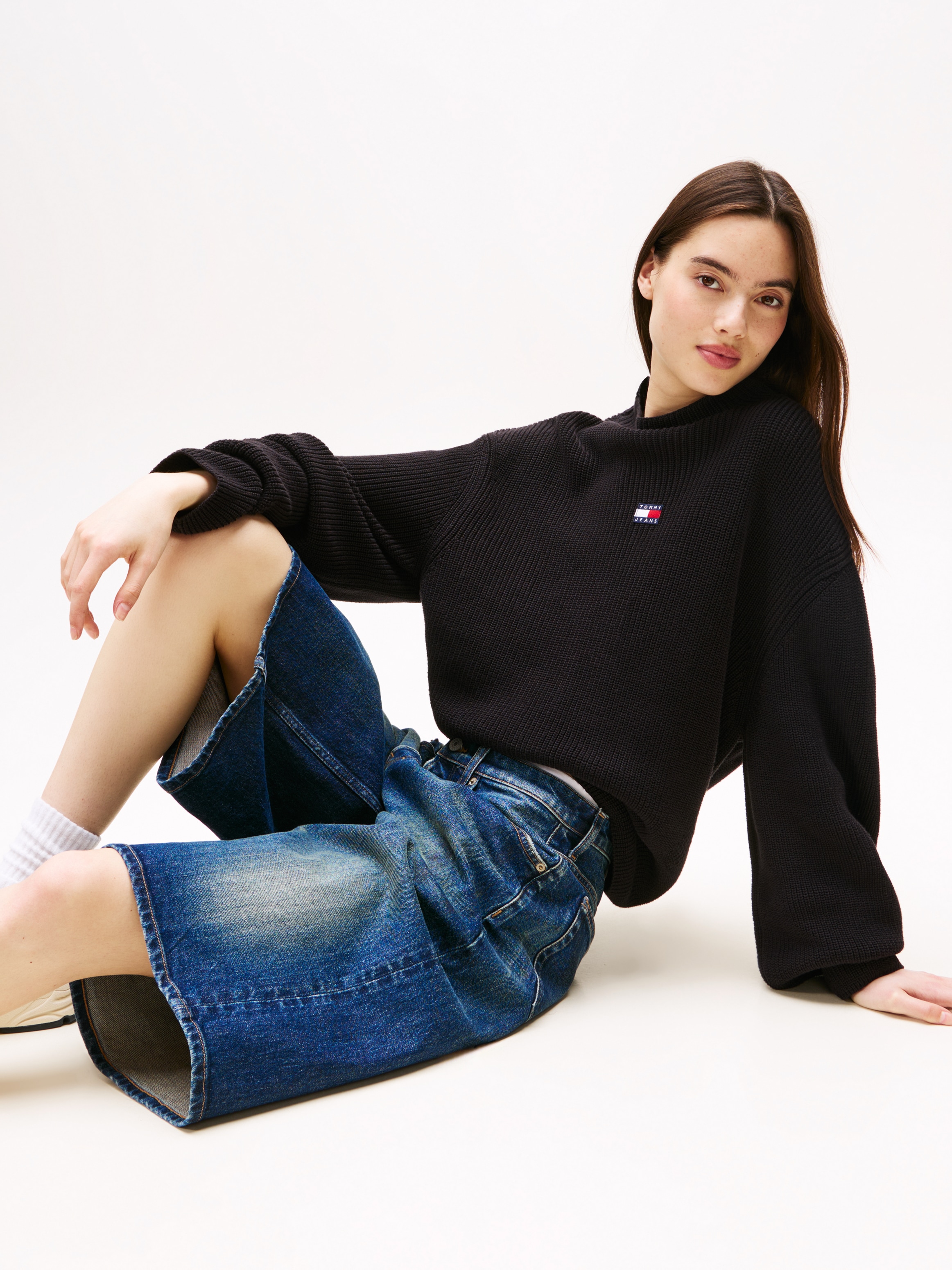 Tommy Jeans Stehkragenpullover »TJW MOCKNECK BADGE SWEATER«