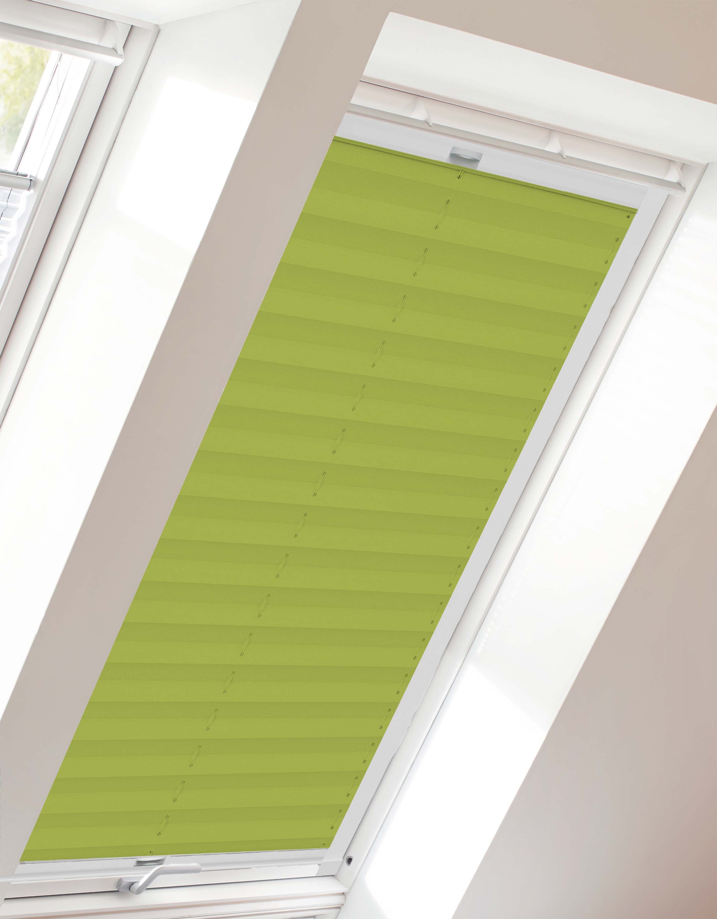 sunlines Dachfensterplissee "StartUp Style Crepe" Lichtschutz verspannt mit Führungsschienen