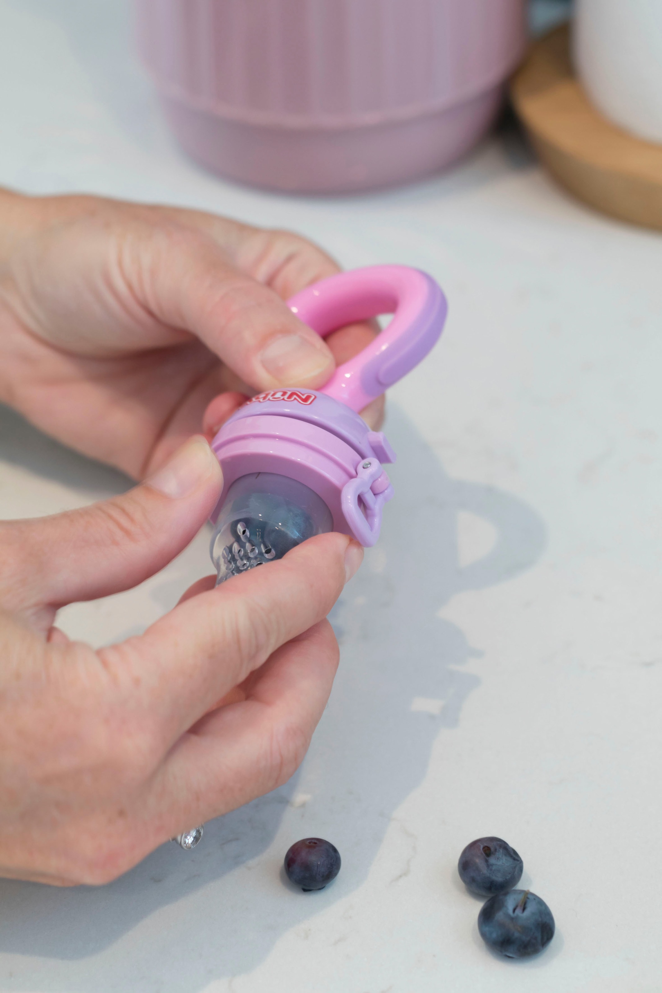 Nuby Schnuller »Frucht- und Frischkostsauger, pink«