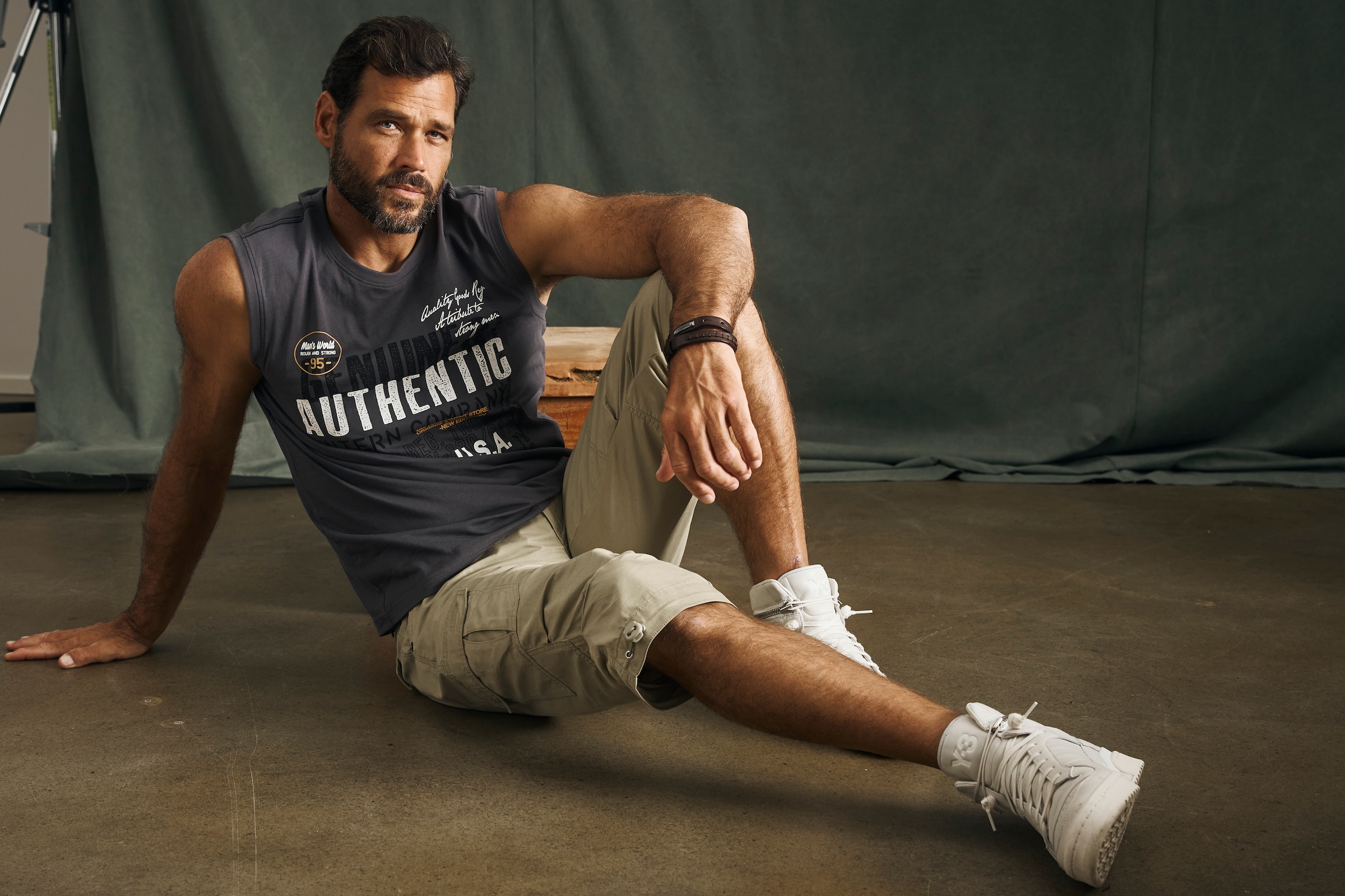 Man's World Muscleshirt, ohne Ärmel, bedruckt, Rundhalsausschnitt, aus Baumwolle