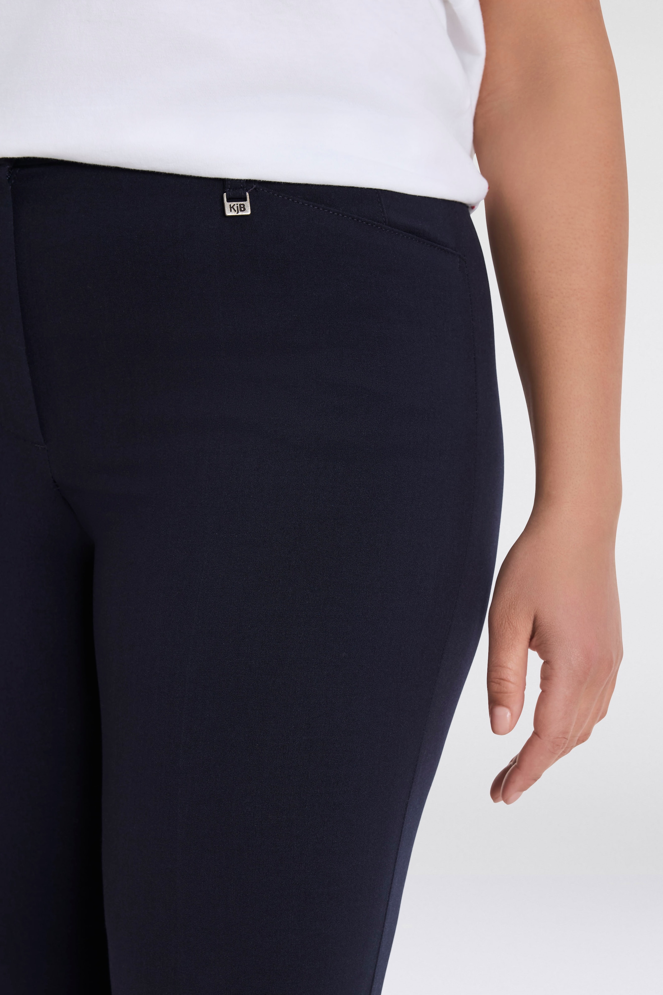 KjBRAND Stoffhose »Hose Bea in Bi-Stretch Kammgarnoptik mit Bügelfalte«, ideal für kräftige Oberschenkel