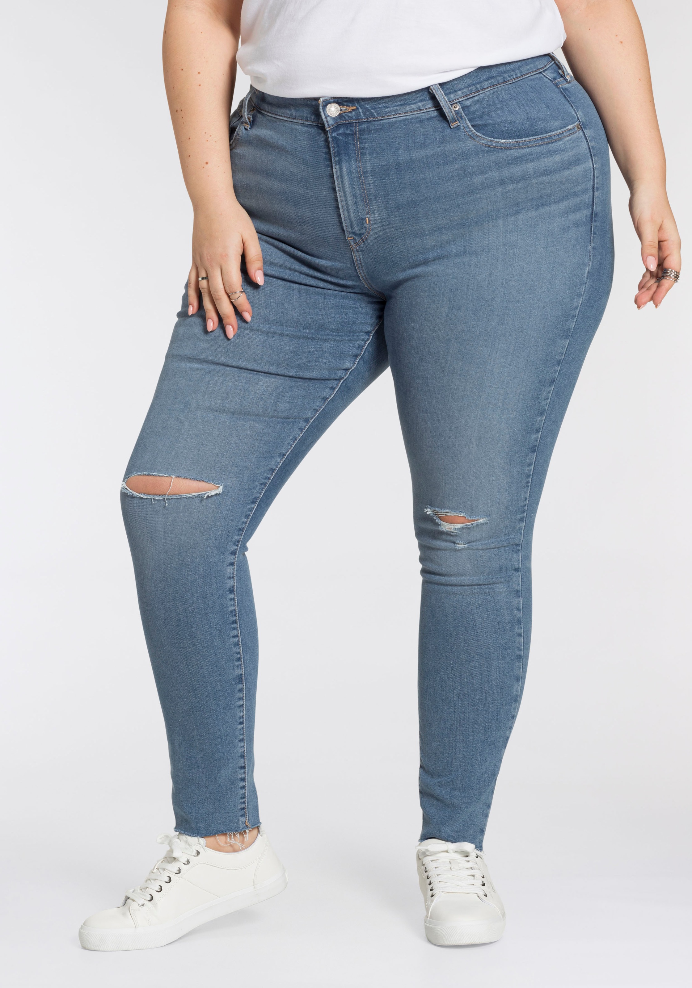Levi's® Plus Skinny-fit-Jeans »721 PL HI RISE SKINNY«, Mit ausgefranstem Saum kaufen