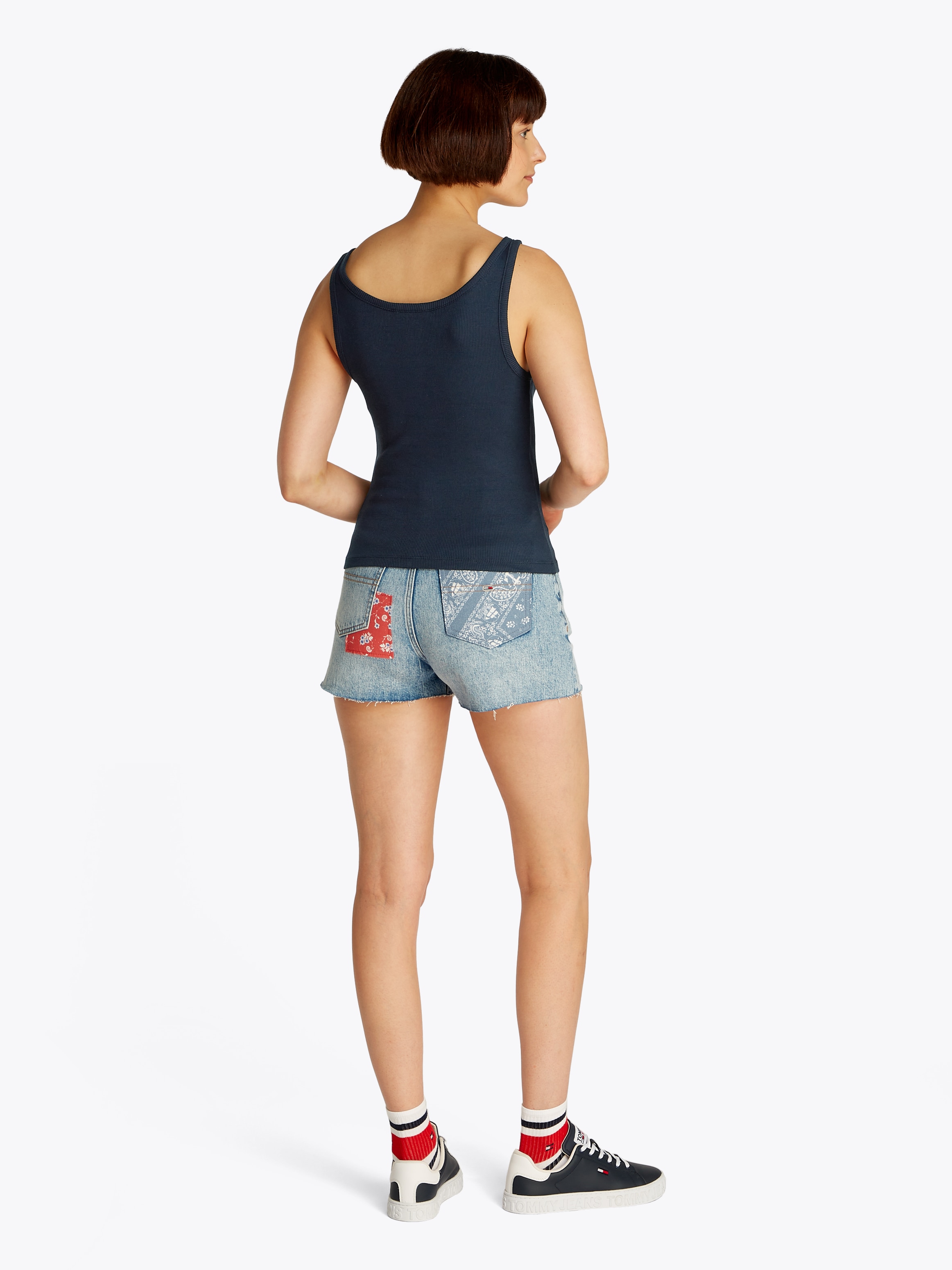 Tommy Jeans Tanktop »TJW SLIM BUTTON TANK«, mit Knopf