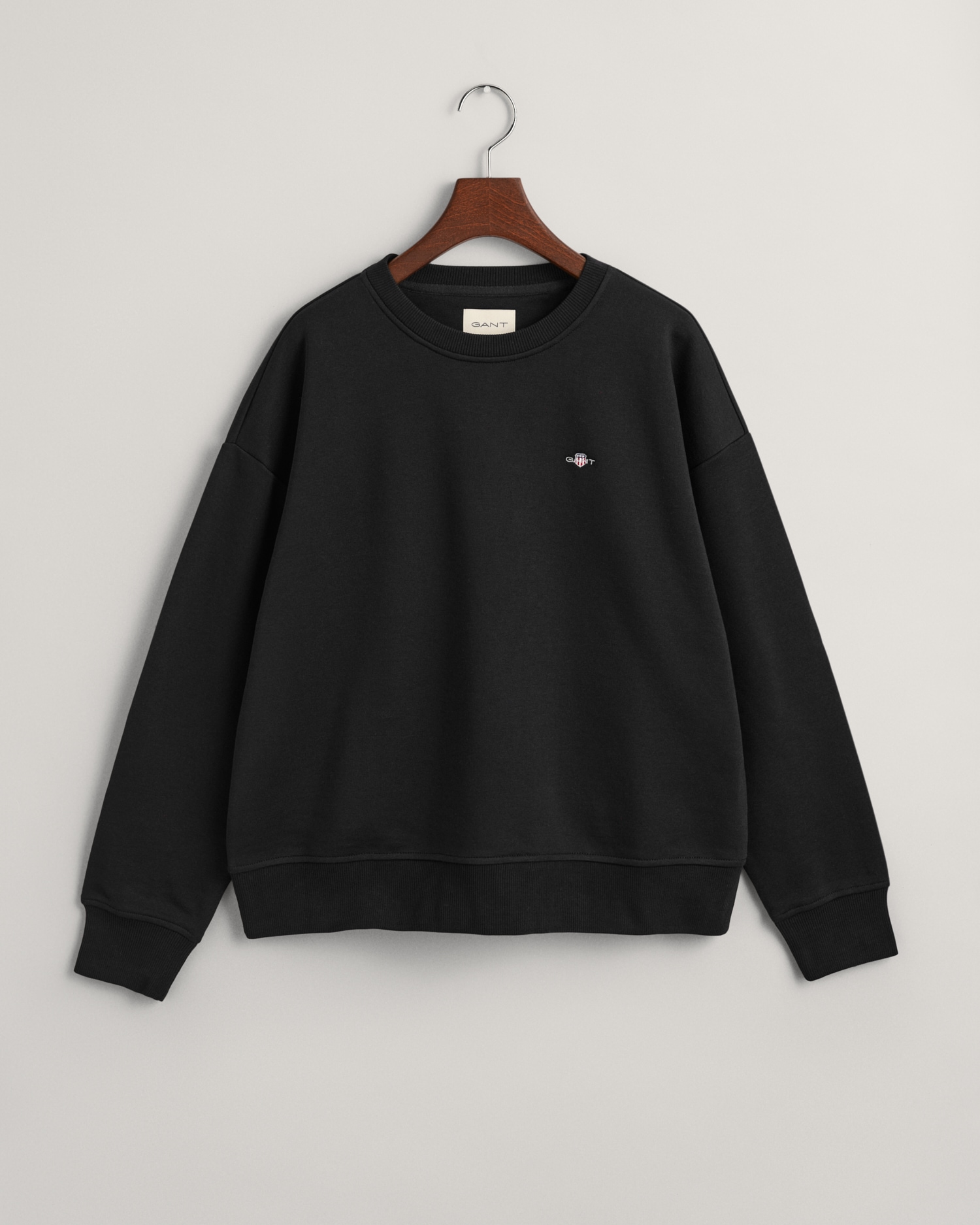 Gant Sweatshirt »SHIELD C-NECK SWEAT«, Grafische GANT-Stickerei auf der Brust