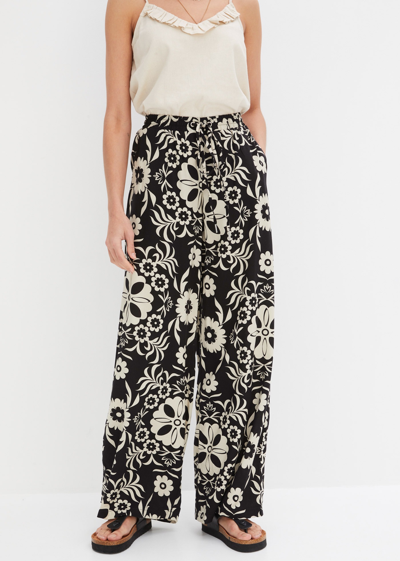 bonprix Marlene-Hose »Marlenehose aus fliessender Viskose« Marlenehose aus fliessender Viskose
