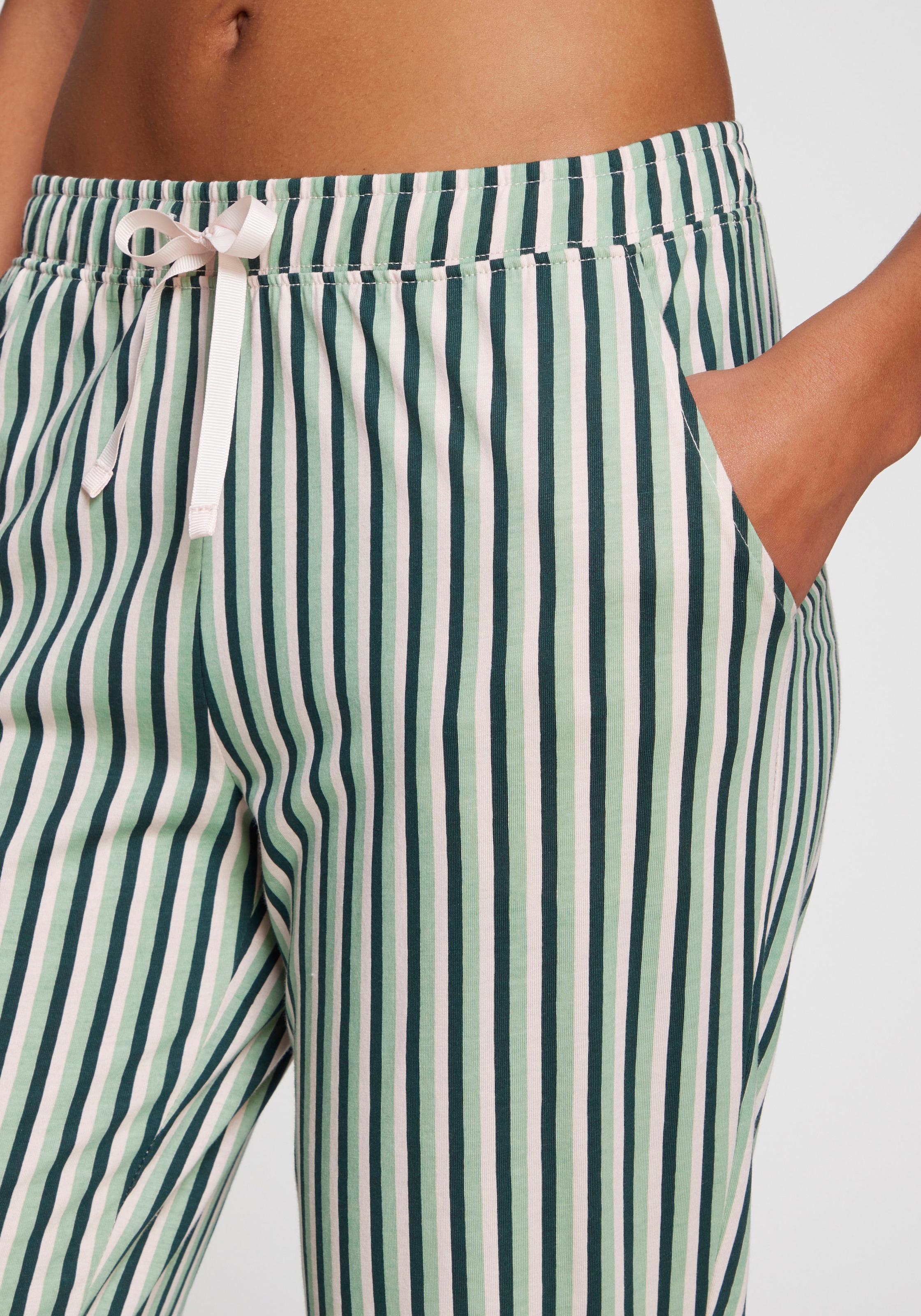 s.Oliver Pyjamahose, Schönes Allovermuster