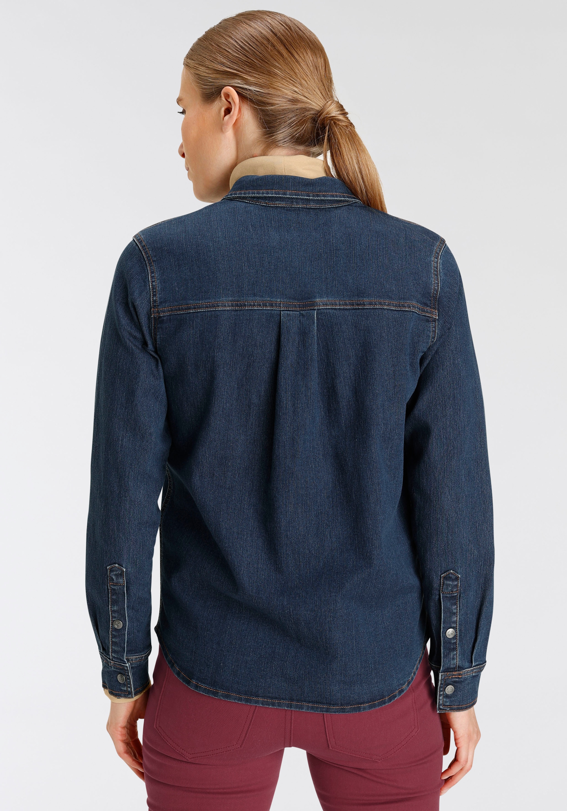 DELMAO Jeansbluse, mit kleinem Logo-Print | auf NEUE - der Brust kaufen MARKE! online Jelmoli-Versand