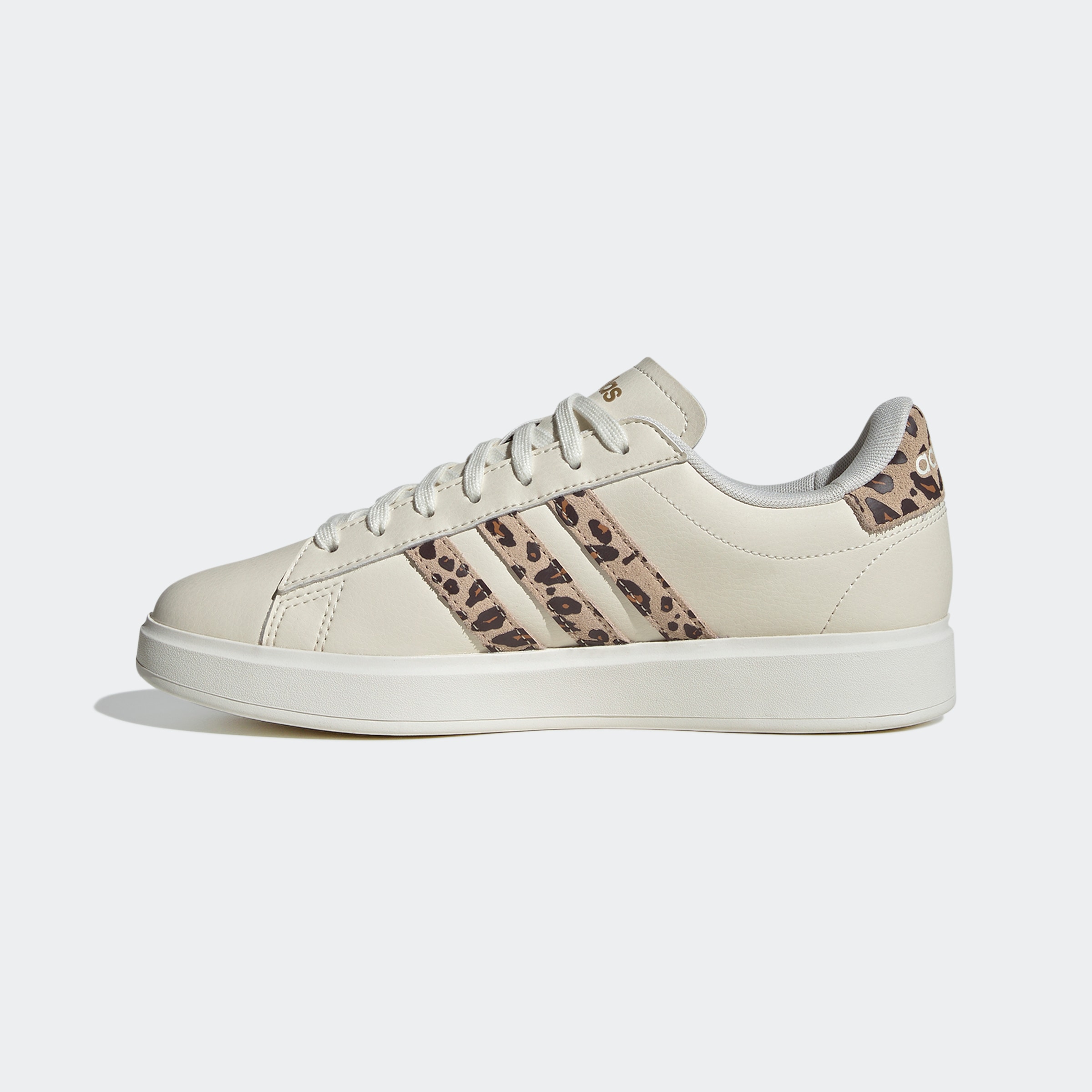 adidas Sportswear Sneaker »GRAND COURT 2.0«, Design auf den Spuren des adidas Superstar