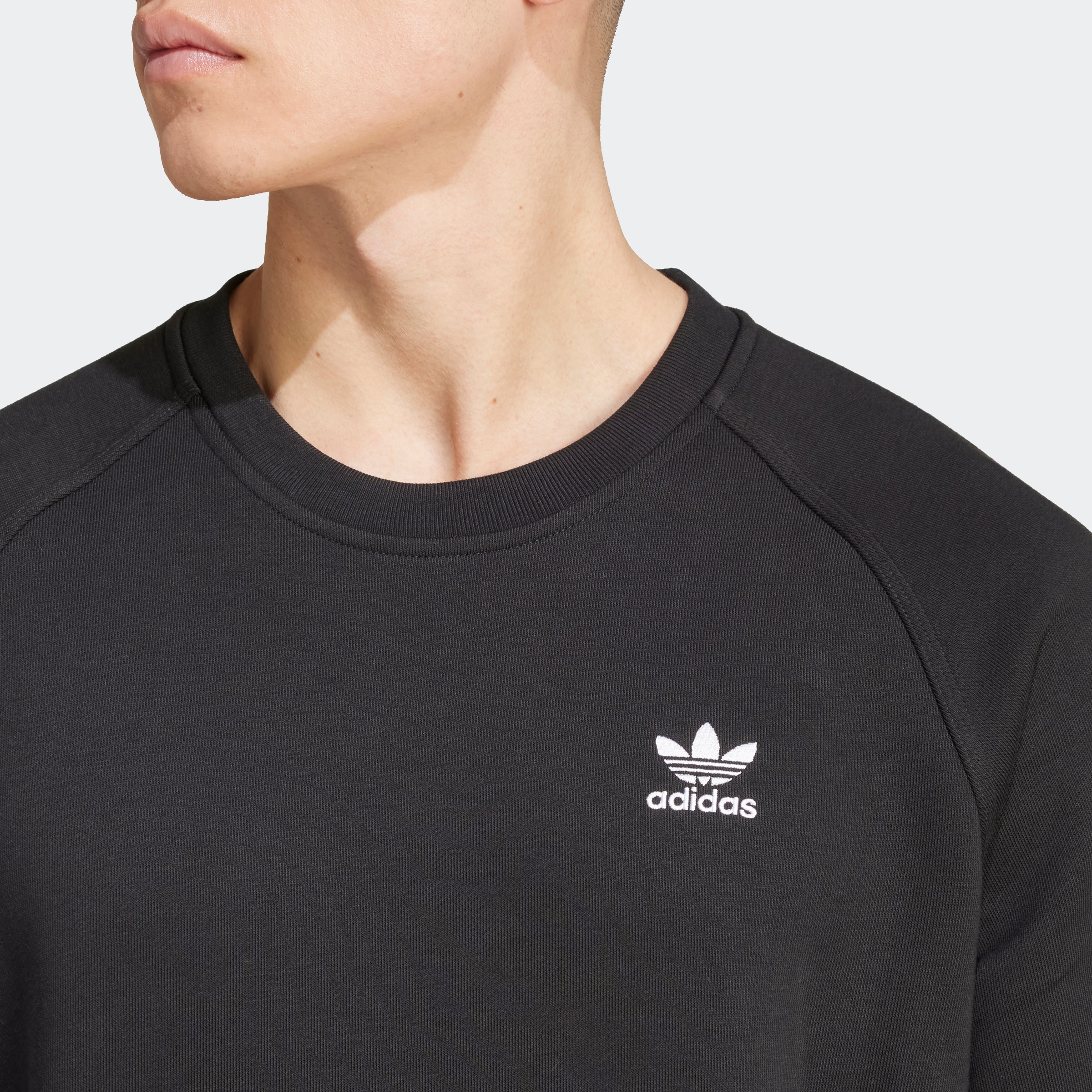 adidas Originals Sweatshirt »ESS CREW«