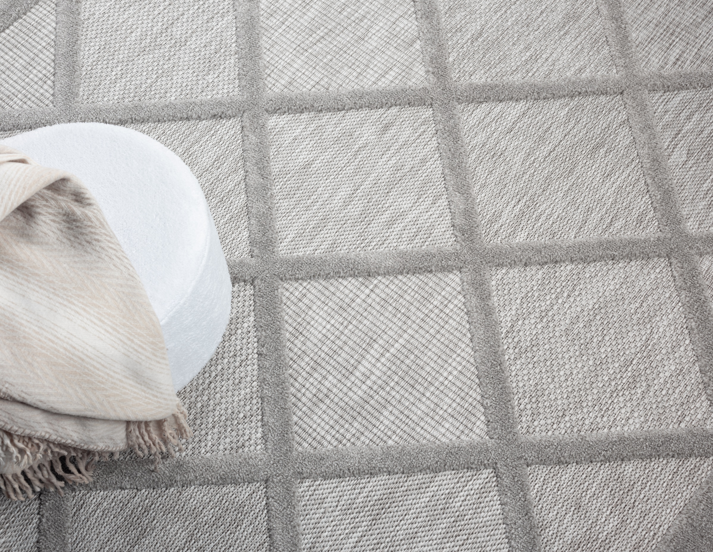 Myflair Möbel & Accessoires Teppich »Amara, LAGERRÄUMUNG!«, rechteckig, 8 mm Höhe, Uni Farben, Hoch-Tief Effekt, Outdoor geeignet, Balkon, Terrasse