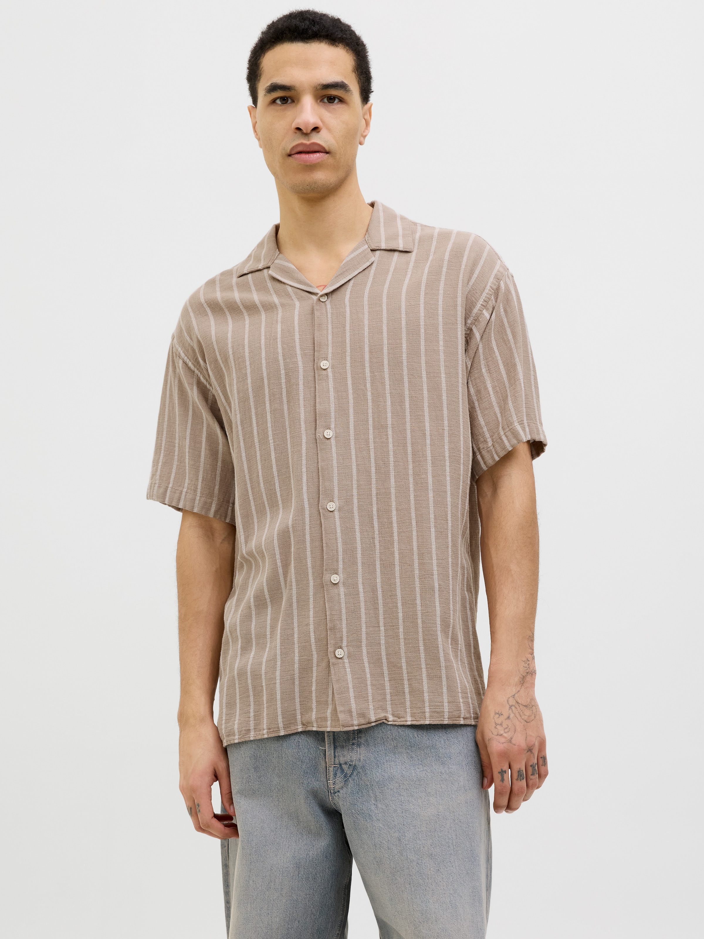 Jack & Jones Kurzarmhemd »JJEENZO STRIPE RESORT SHIRT SS SN« mit Streifen Muster