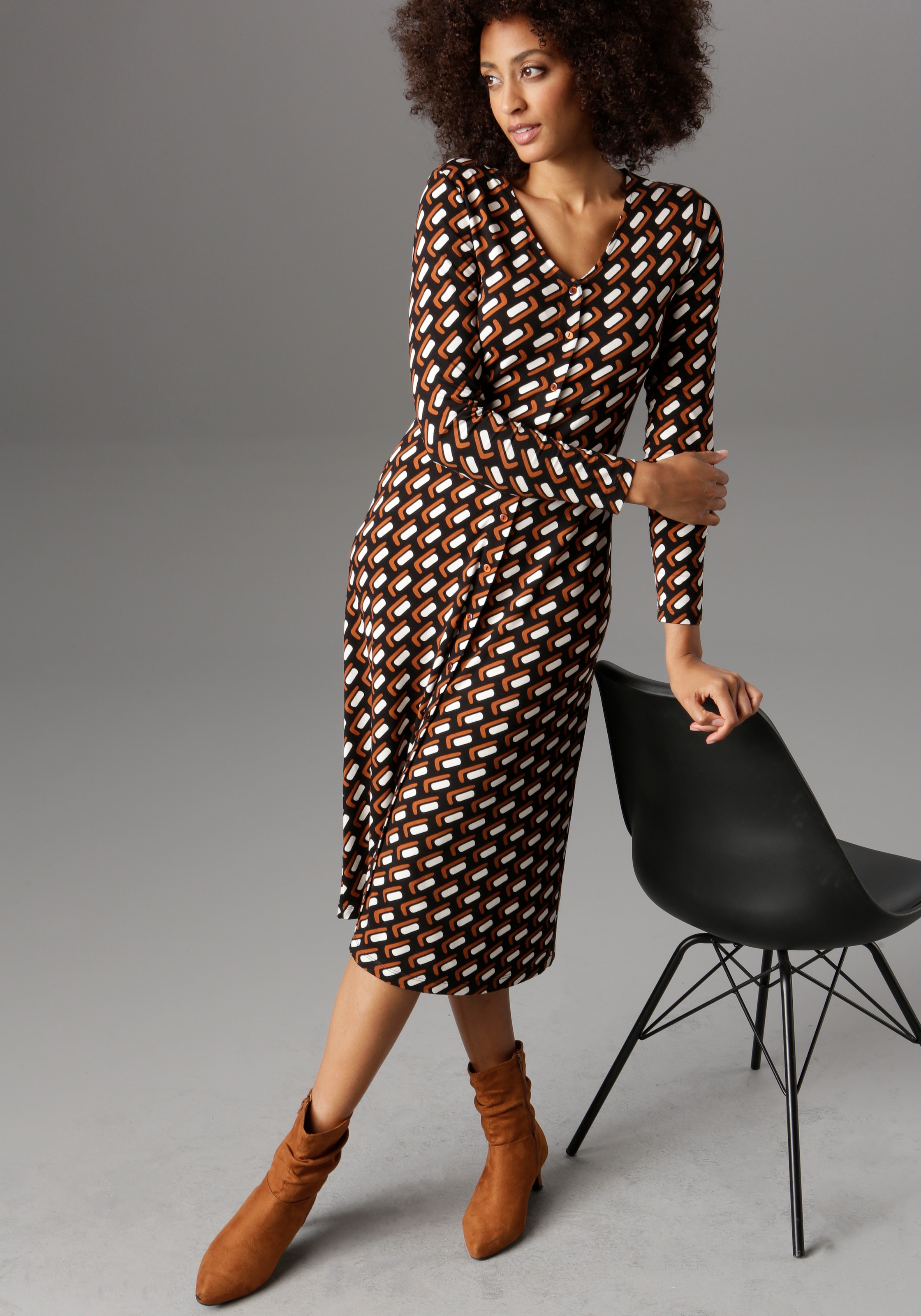 Aniston SELECTED Jerseykleid, mit Knopfleiste