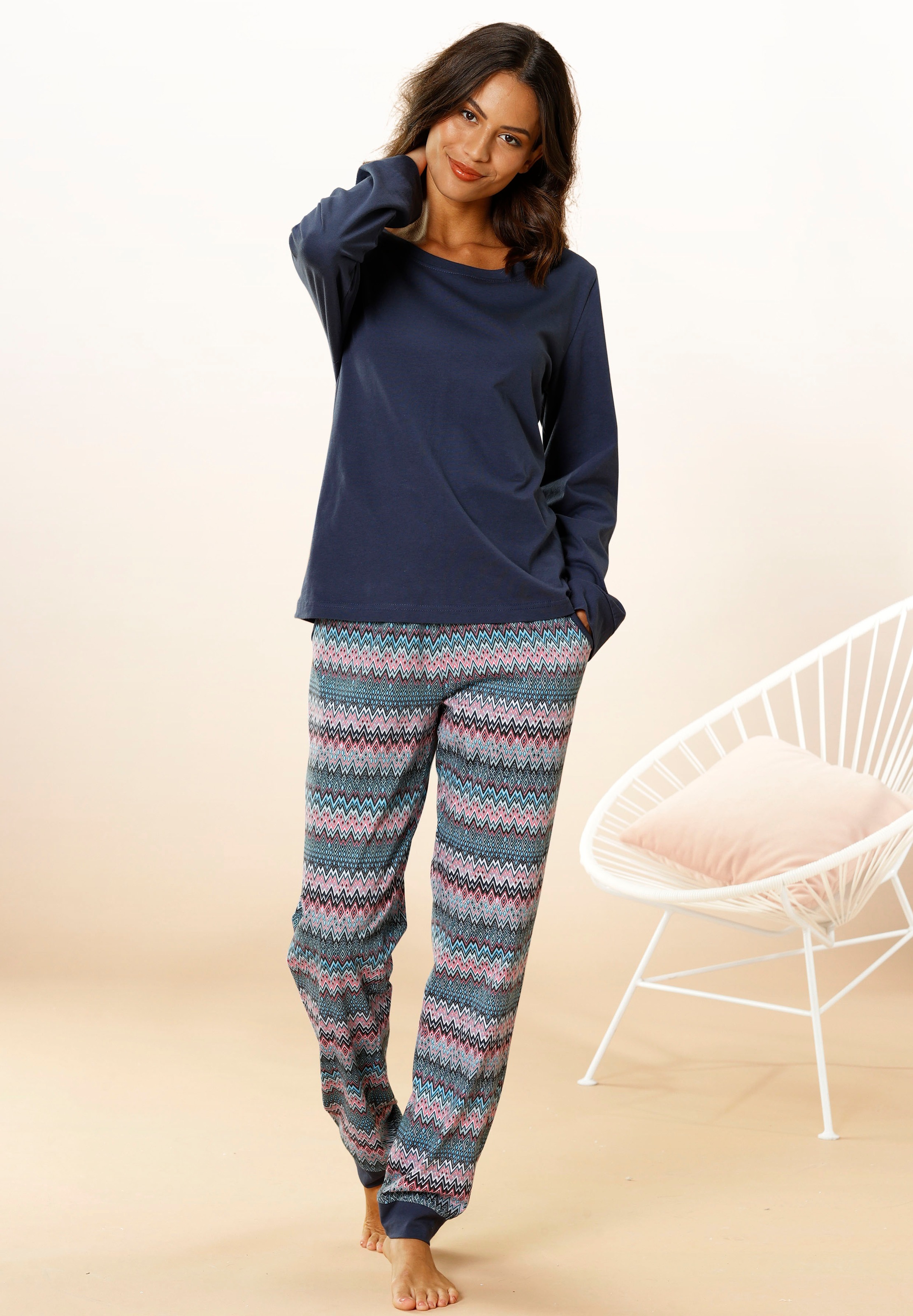 Vivance Dreams by Lascana Pyjama Set, 2 mit buntem Zick-Zack-Muster