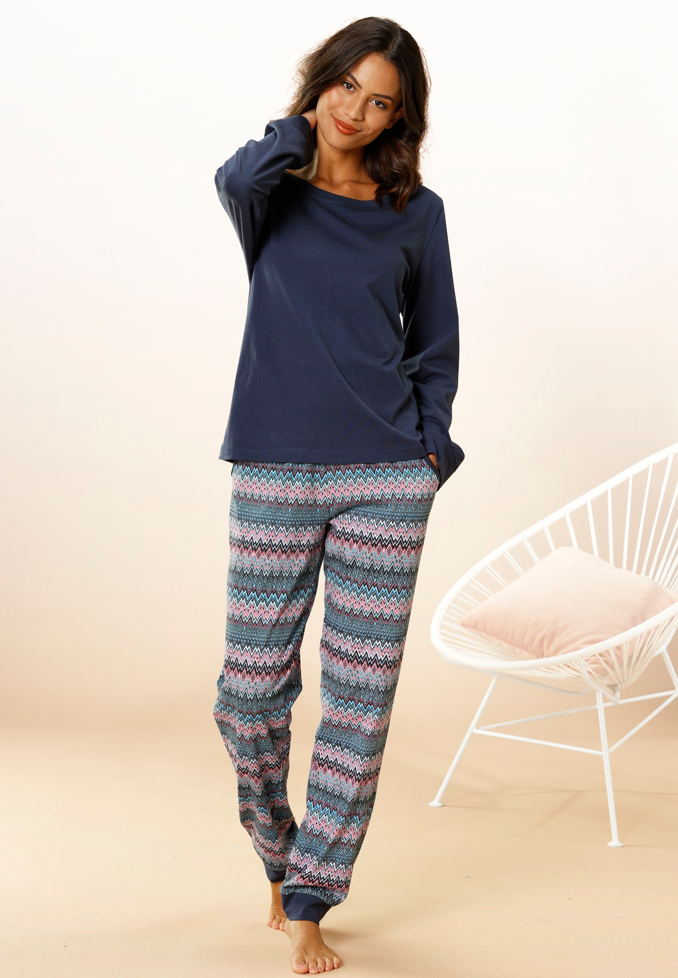 Vivance Dreams by Lascana Pyjama Set, 2 tlg. mit buntem Zick-Zack-Muster