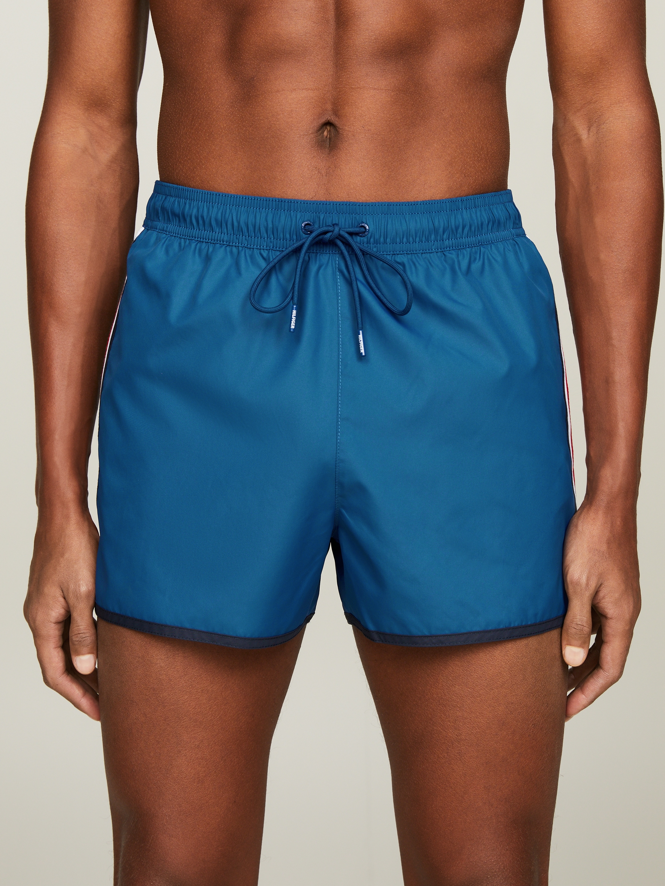 Tommy Hilfiger Swimwear Badeshorts »RUNNER«, mit Brand-Streifen