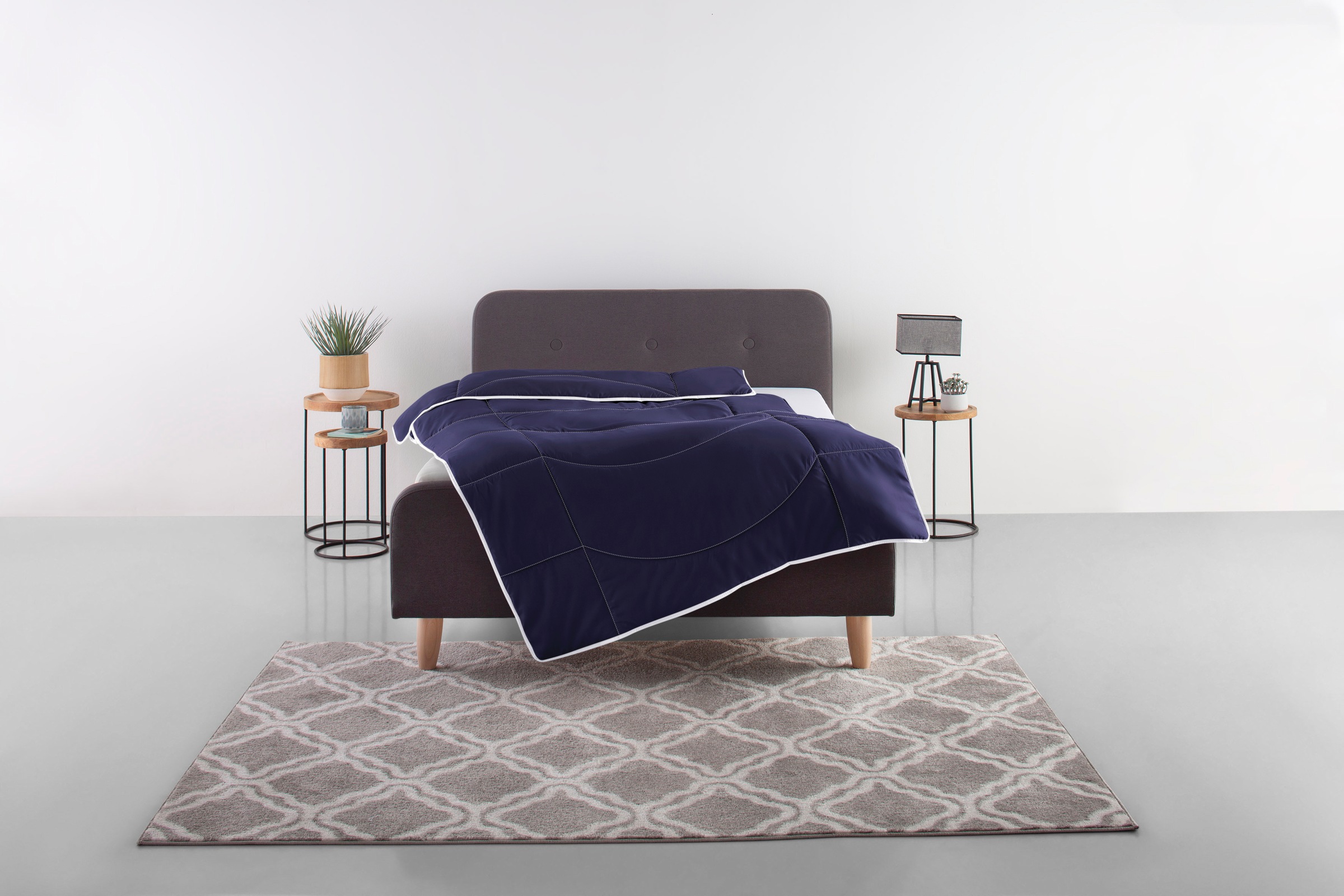 my home Microfaserbettdecke »Microlux, Bettdecke 135x200 cm, 155x220 cm, 200x200 cm«, warm, Füllung Polyester (3D-Klimafaser), Bezug Polyester (Microfaser-Feinbatist), (1 St.), Bettdecken in 4 Farben, Sommer, Winter, 4 Jahreszeiten, Decke