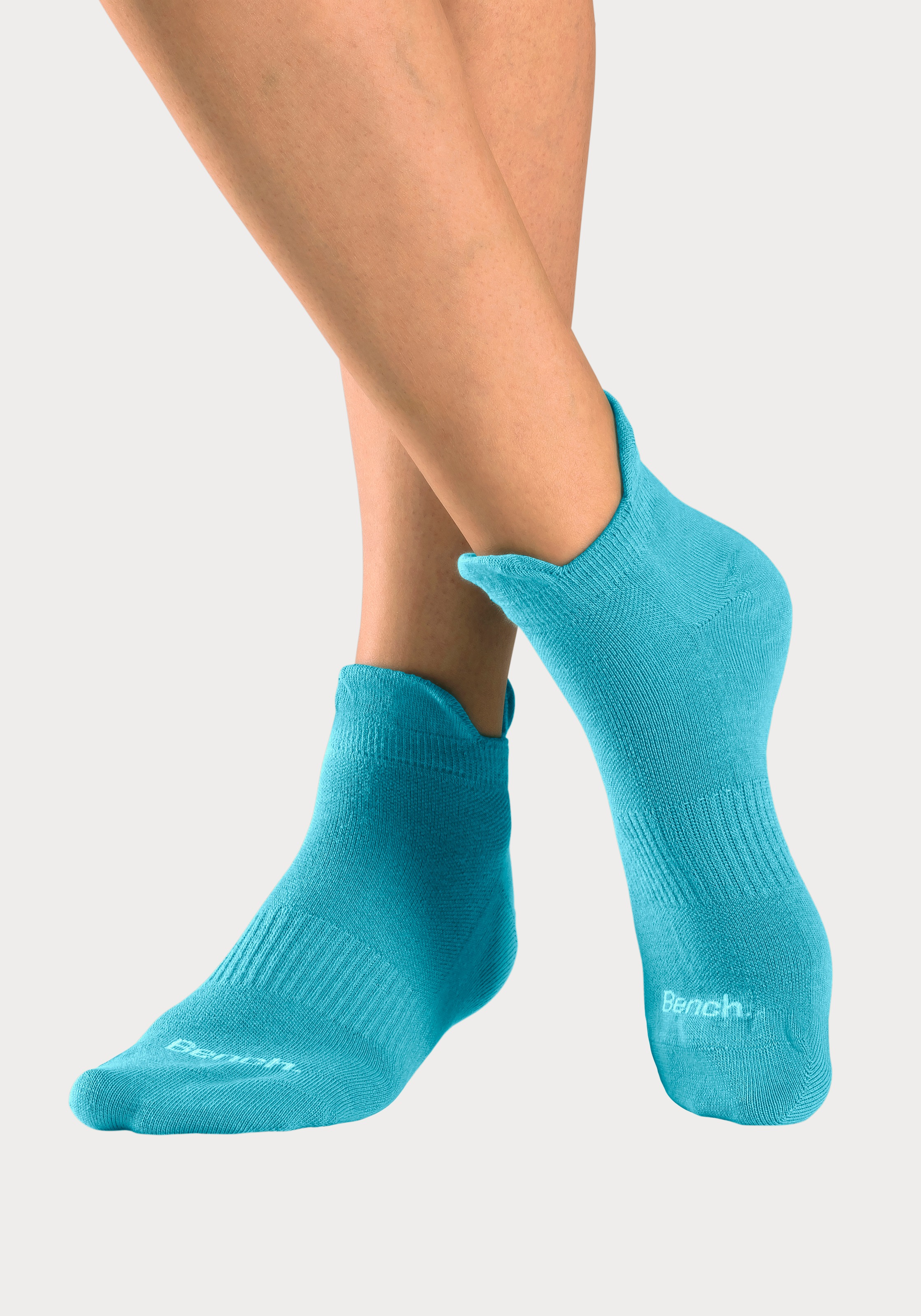 Bench. Sneakersocken, (Packung, 6 Paar), mit feiner Mesh Konstruktion und Mittelfussgummi