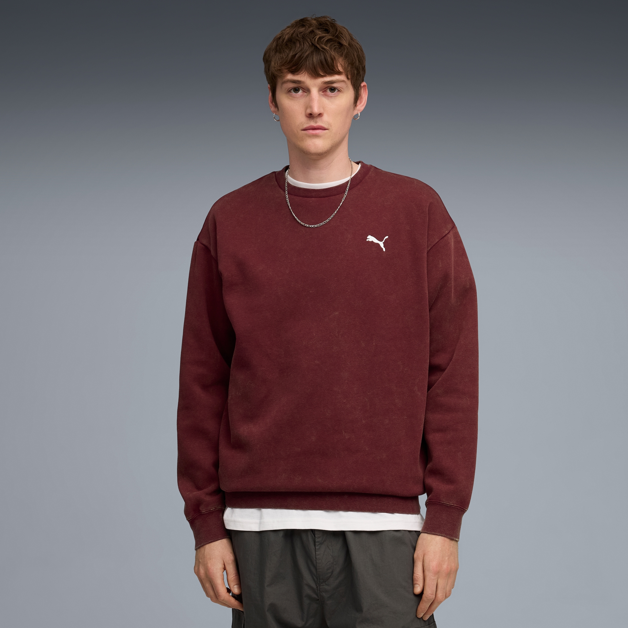 PUMA Langarmshirt »ESS ELEVATED RELAXED WASH CREW FL« sportlicher Stil, Rundhalsausschnitt, aus Baumwollmischung