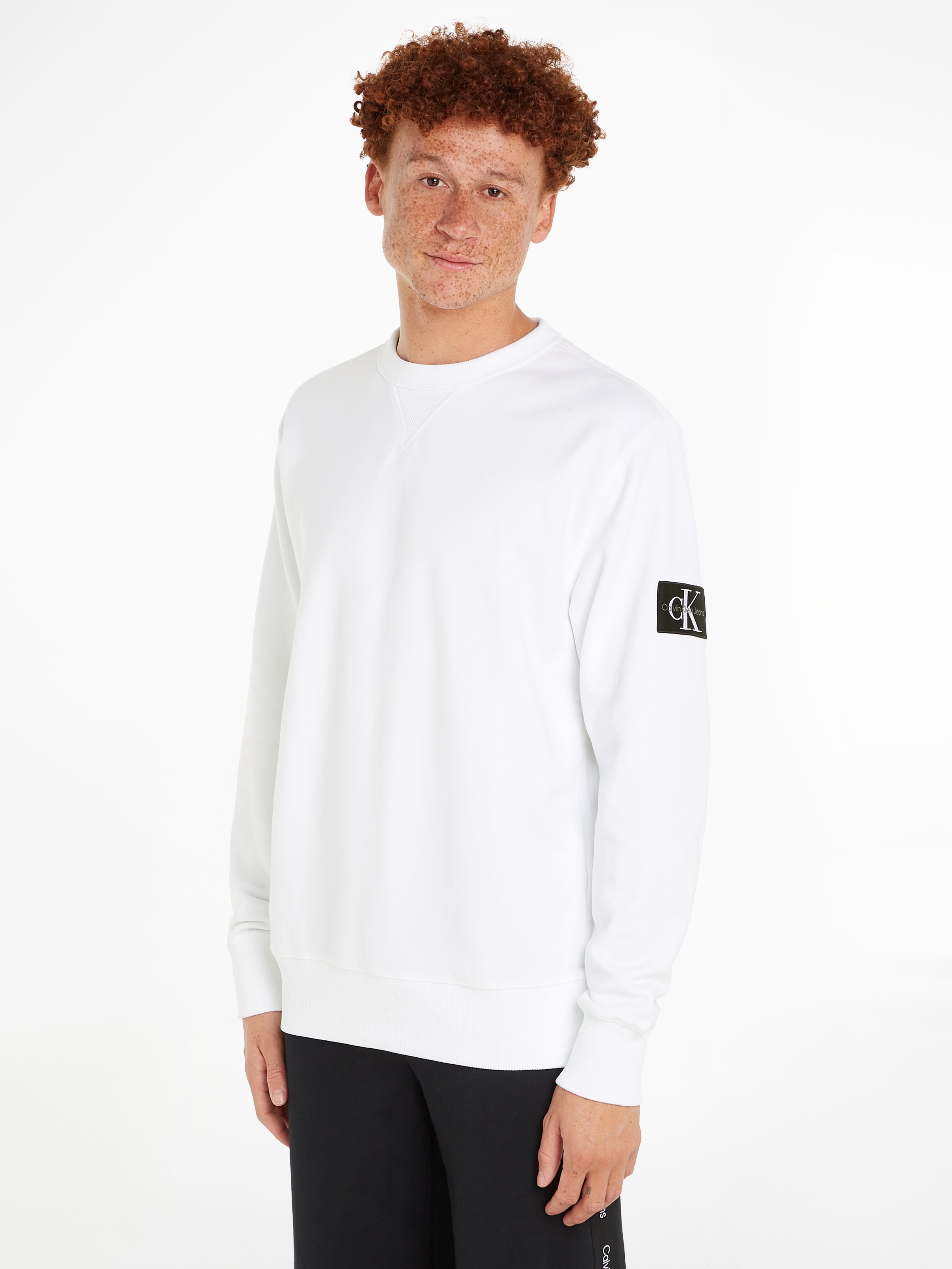 Calvin Klein Jeans Sweatshirt »BADGE CREW NECK«, mit Logopatch