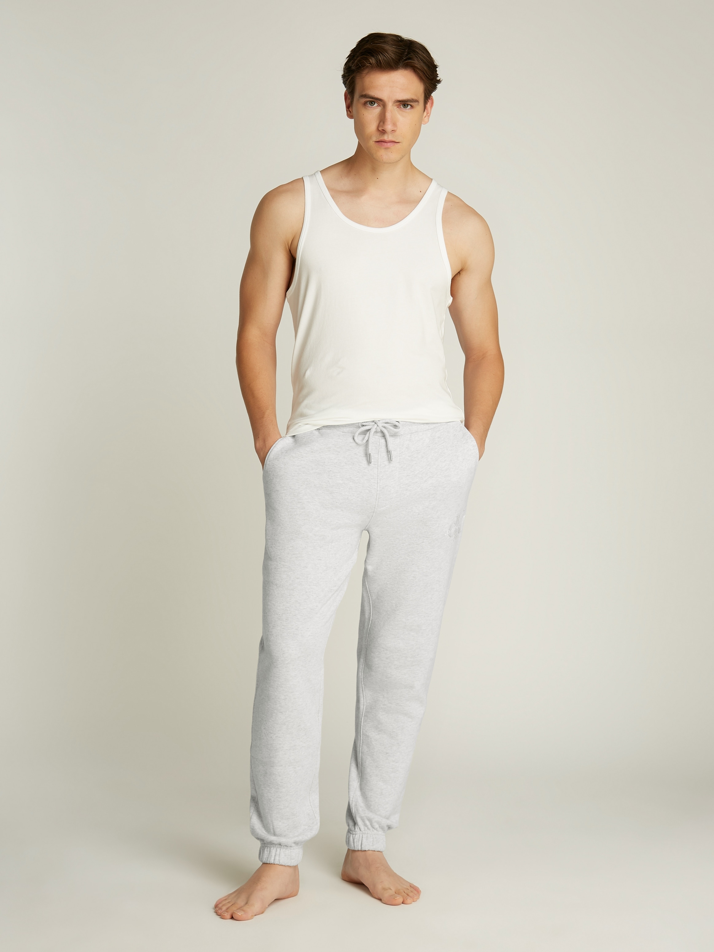 Calvin Klein Jeans Jogginghose »CHENILLE MONOLOGO SWEATPANT«, mit Logostickerei