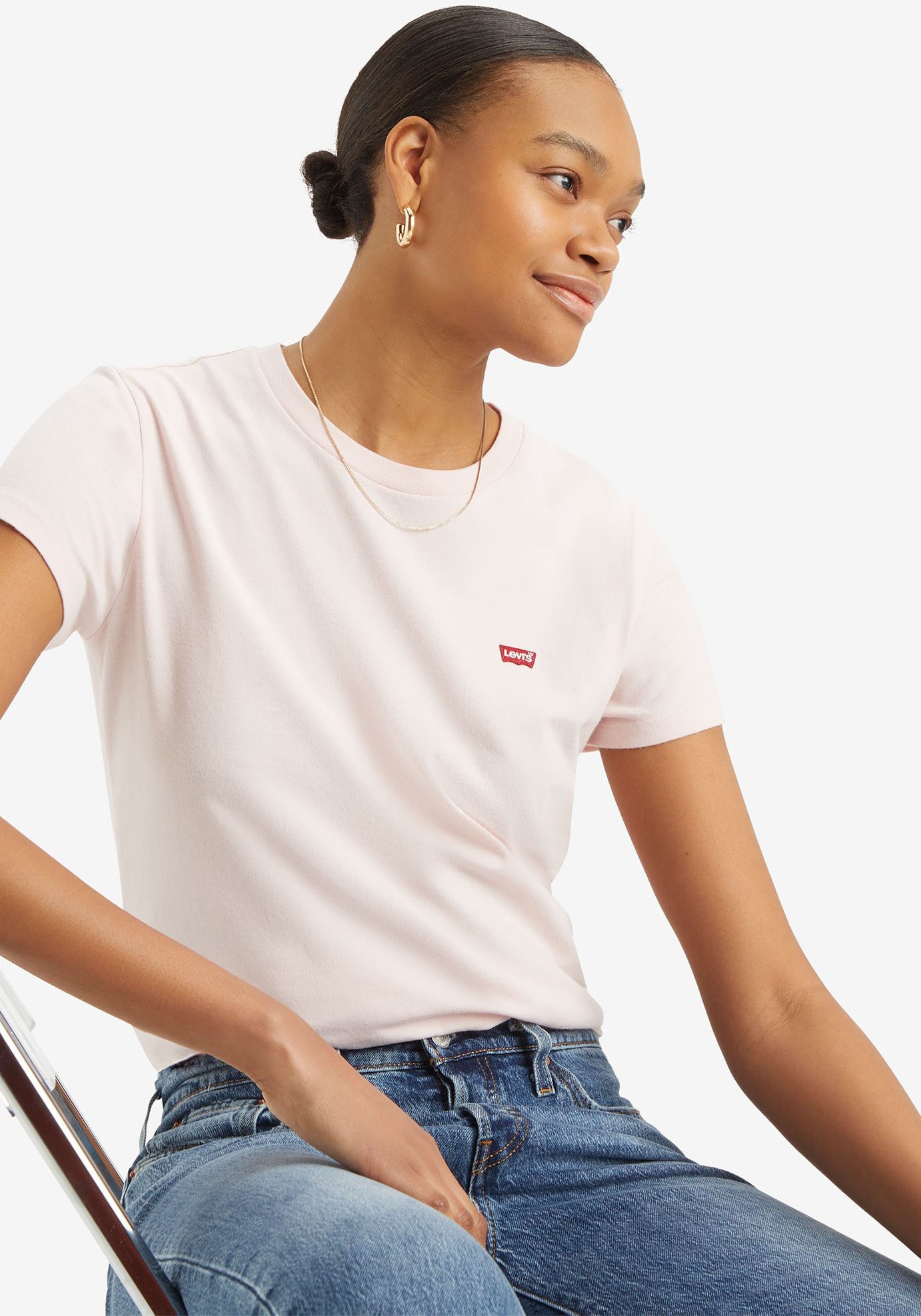 Levi's® T-Shirt »TEE Minilogo«, mit kleiner Logostickerei