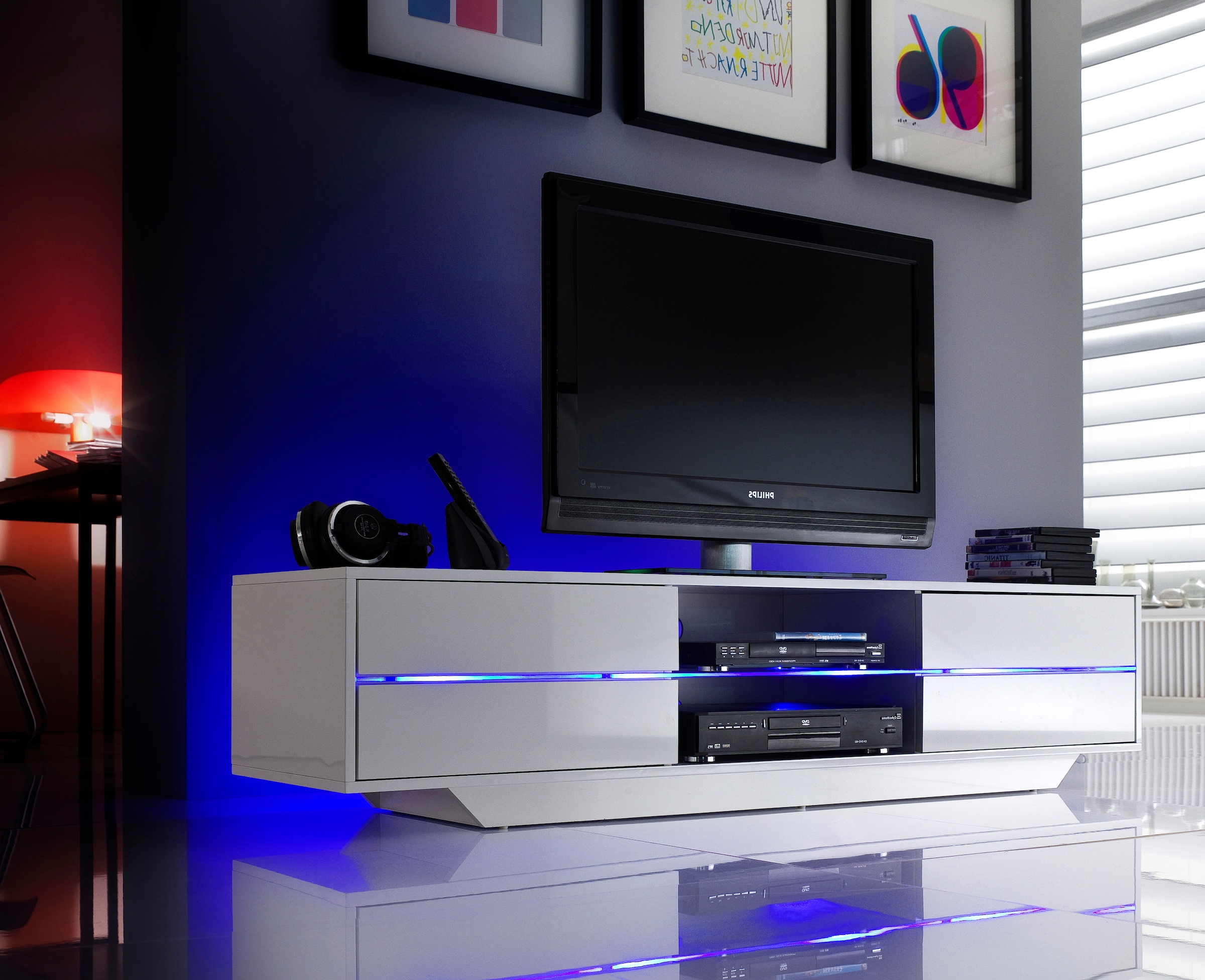 MCA furniture Lowboard »Blues«, mit LED Beleuchtung weiss hochglanz