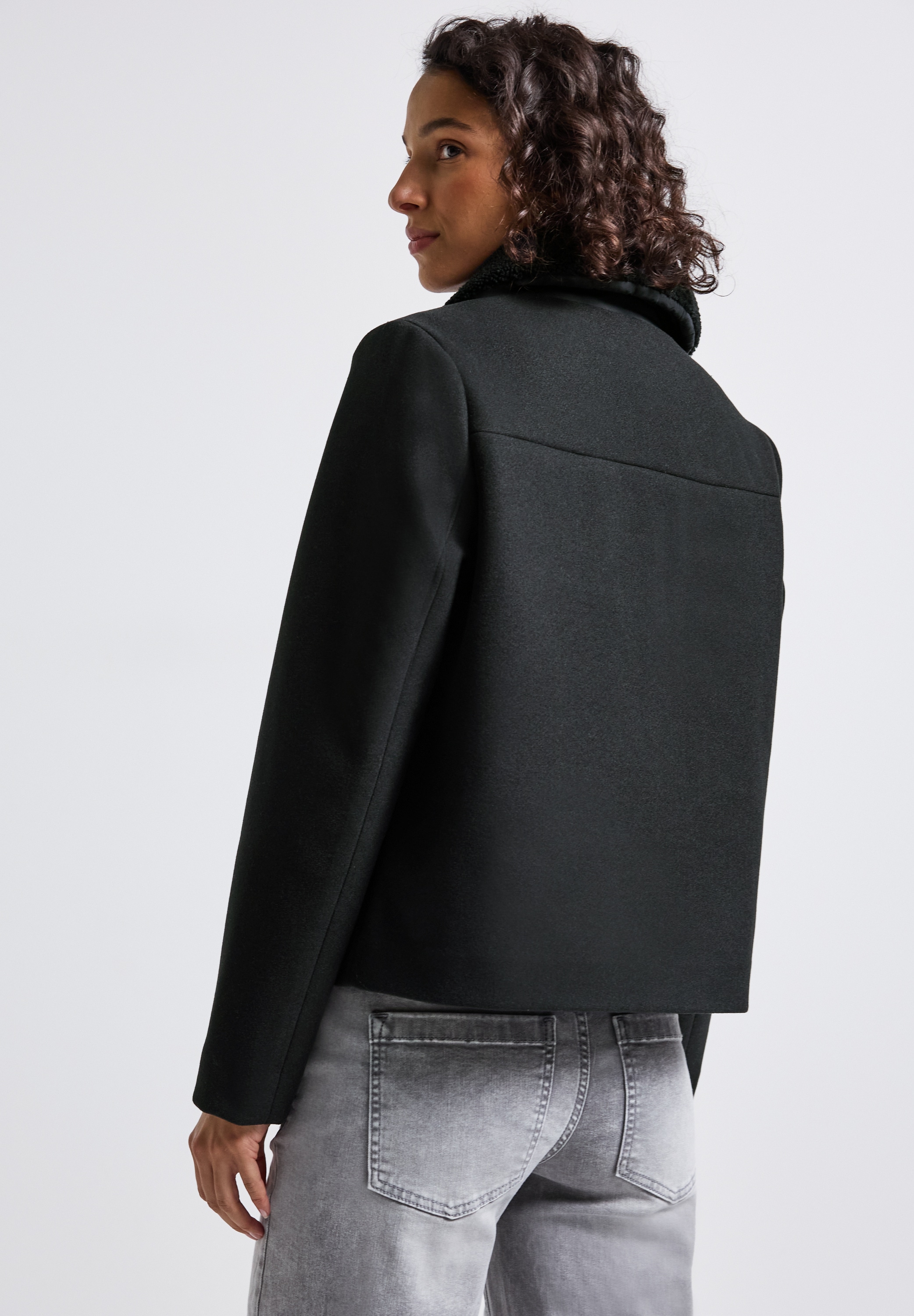 STREET ONE Kurzjacke, ohne Kapuze, Abnehmbarer Kragenbesatz