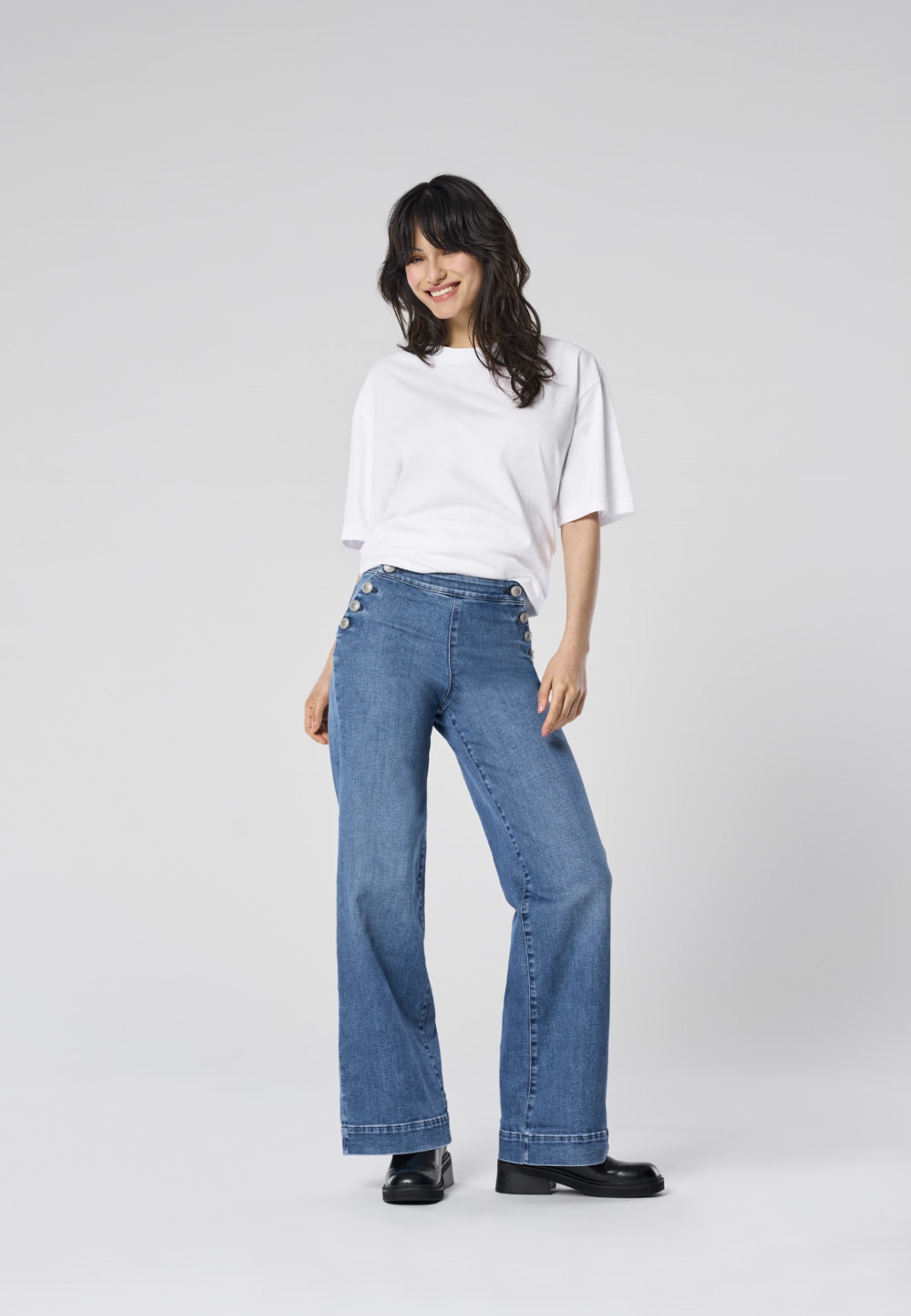 ONLY High-waist-Jeans »ONLMADISON HW BUTTON WIDE DNM GEN769NOOS«